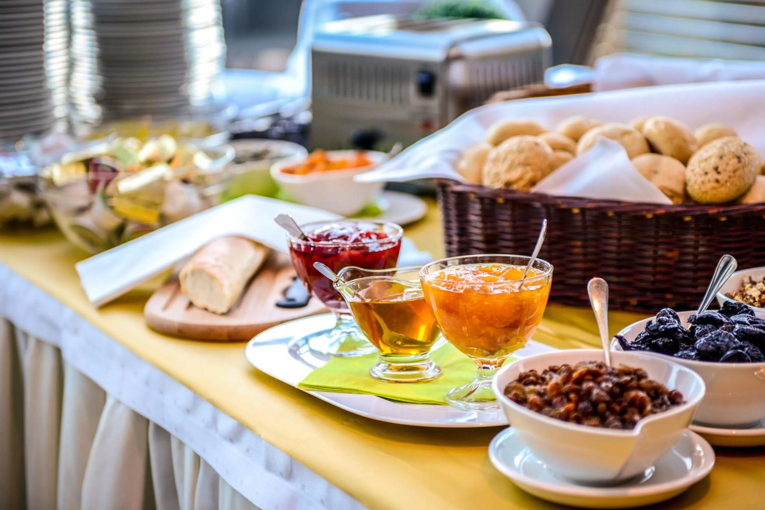 Restaurant/places to eat in Hotel Belweder