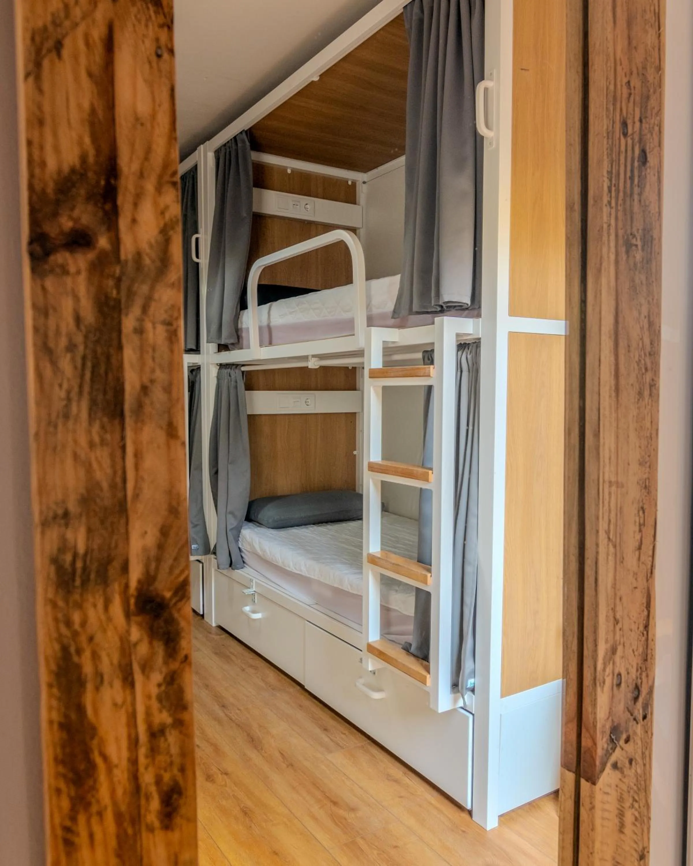 bunk bed, Bed in Factory Hostels Barcelona