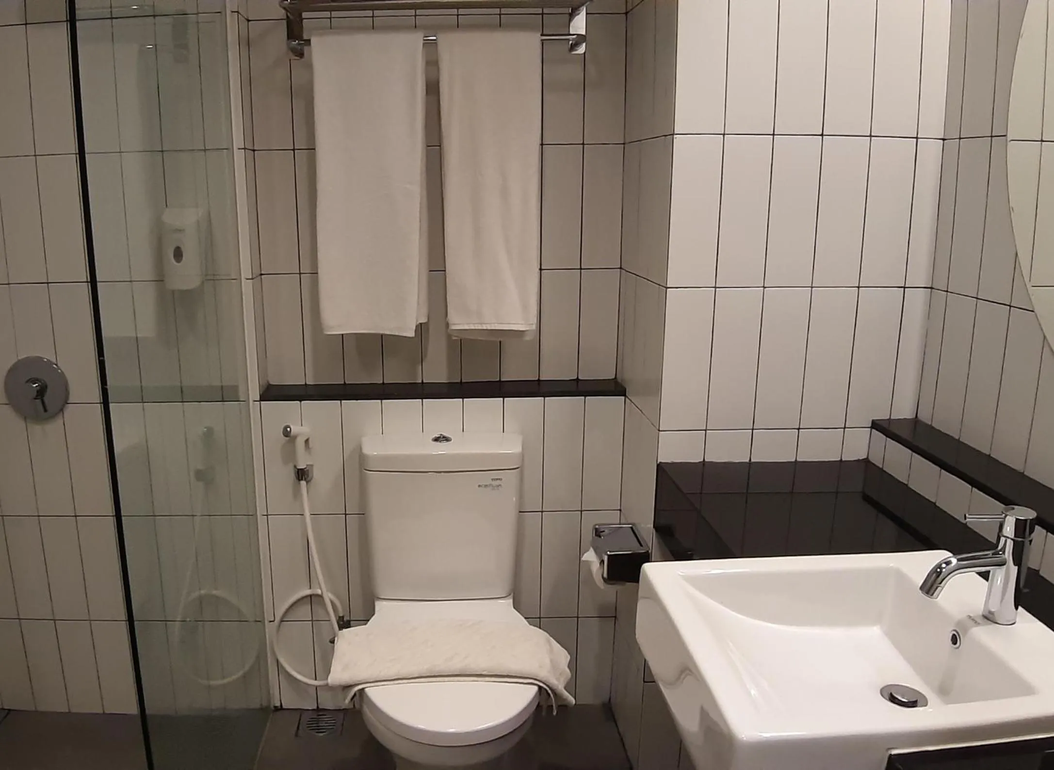 Bathroom in Grand Cordela Hotel AS Putra Kuningan