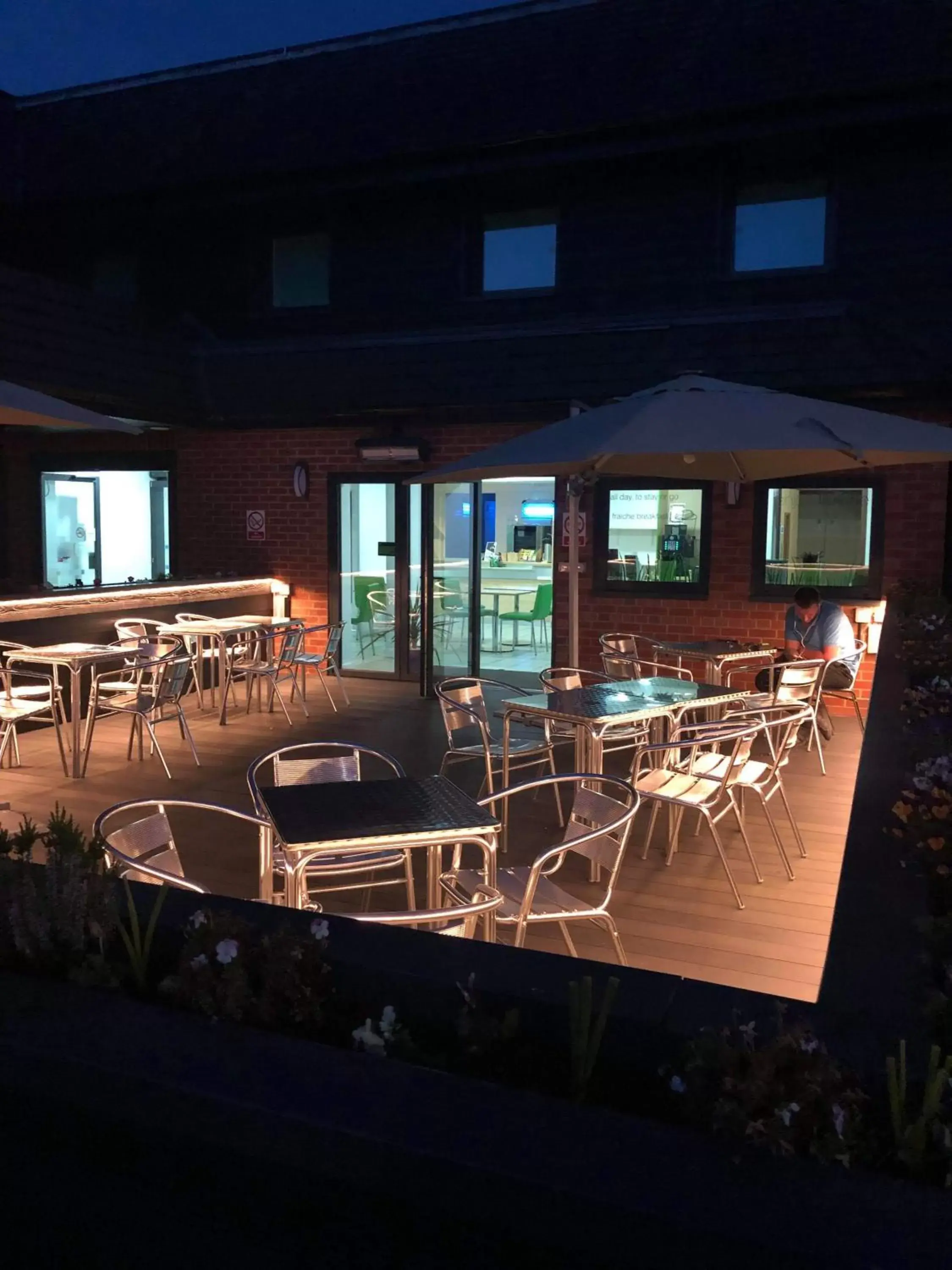 Balcony/Terrace, Restaurant/Places to Eat in ibis budget Derby