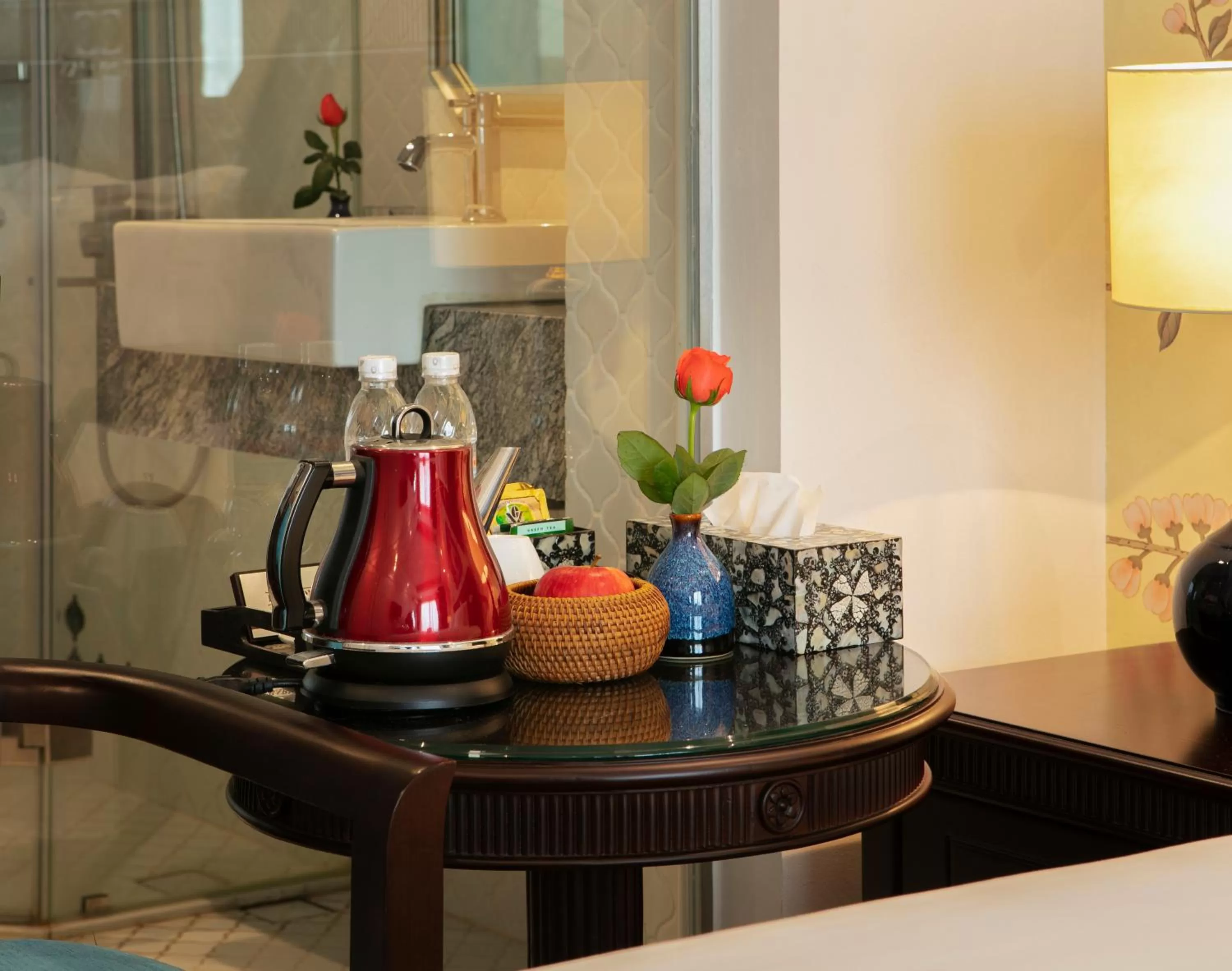 Coffee/tea facilities in Golden Legend Boutique Hotel