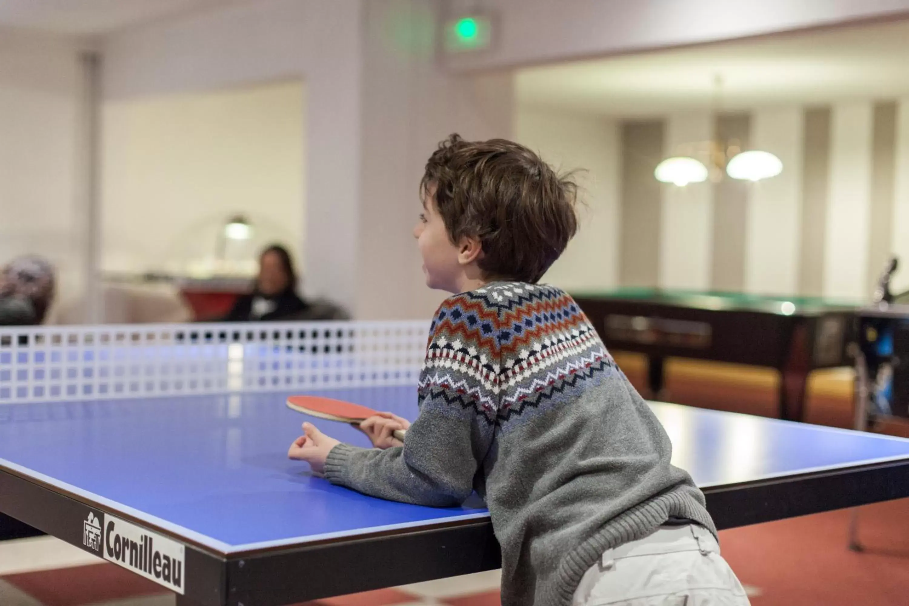 Billiard, Children in Les Balcons du Savoy