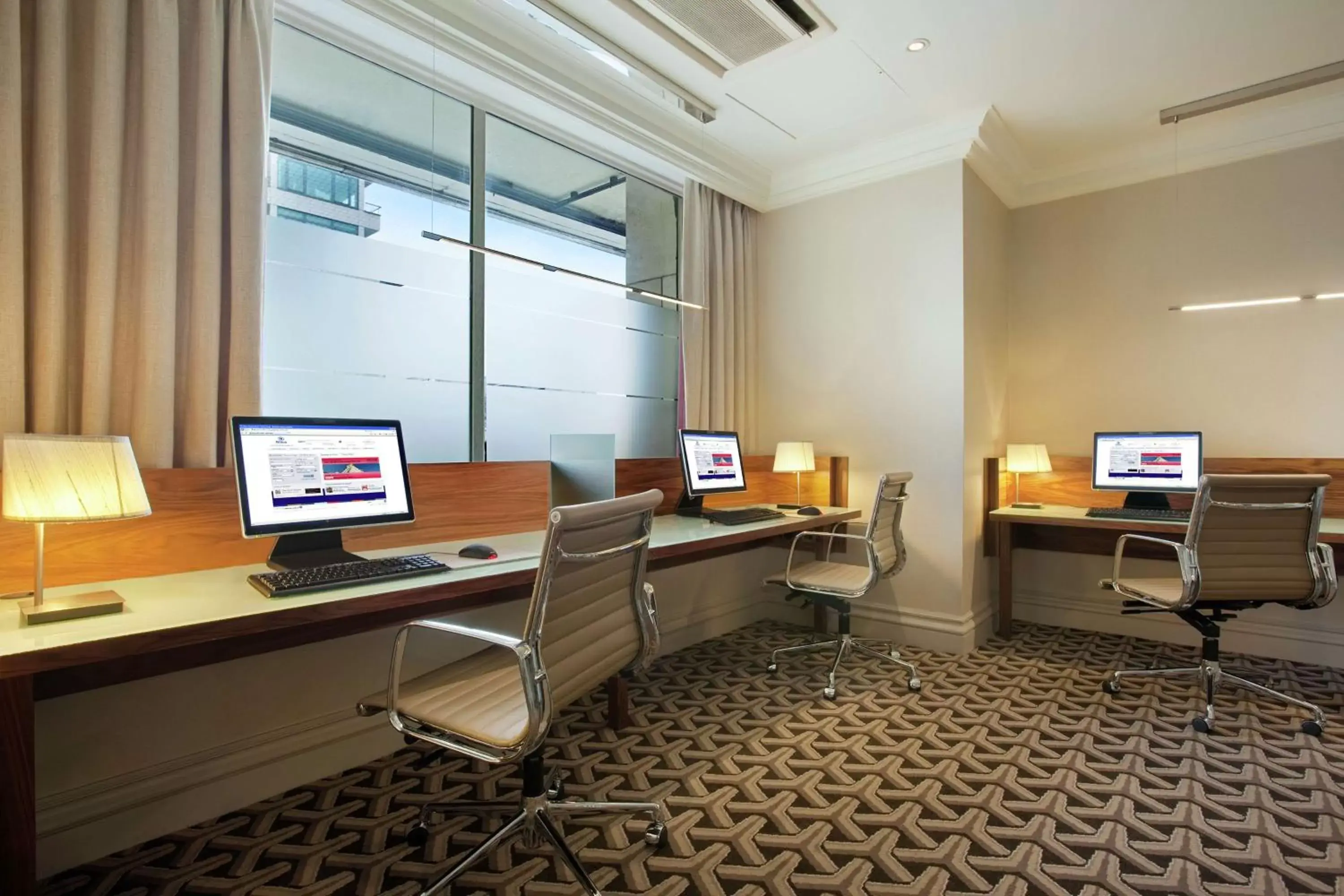 Business facilities, Business Area/Conference Room in London Hilton on Park Lane