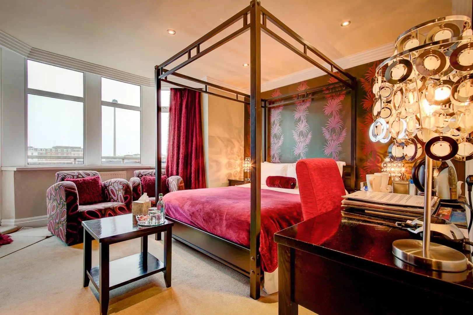 Bedroom, Bed in Number One South Beach