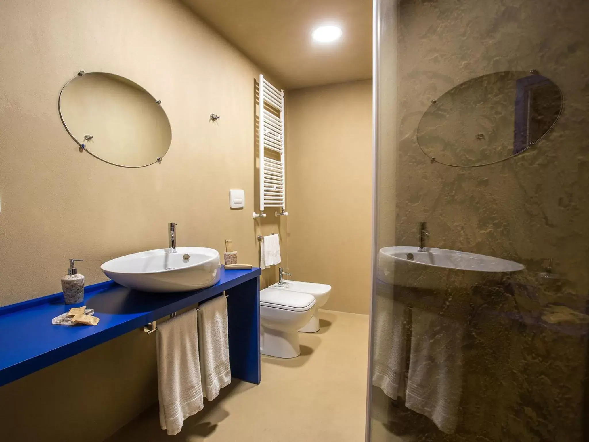 Bathroom in Tra Le Braccia di Morfeo