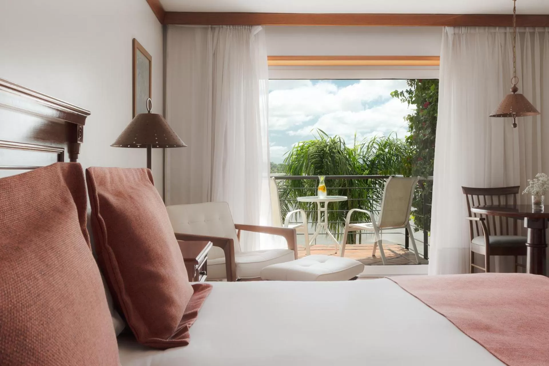 Photo of the whole room, Bed in Radisson Hotel Colonia del Sacramento