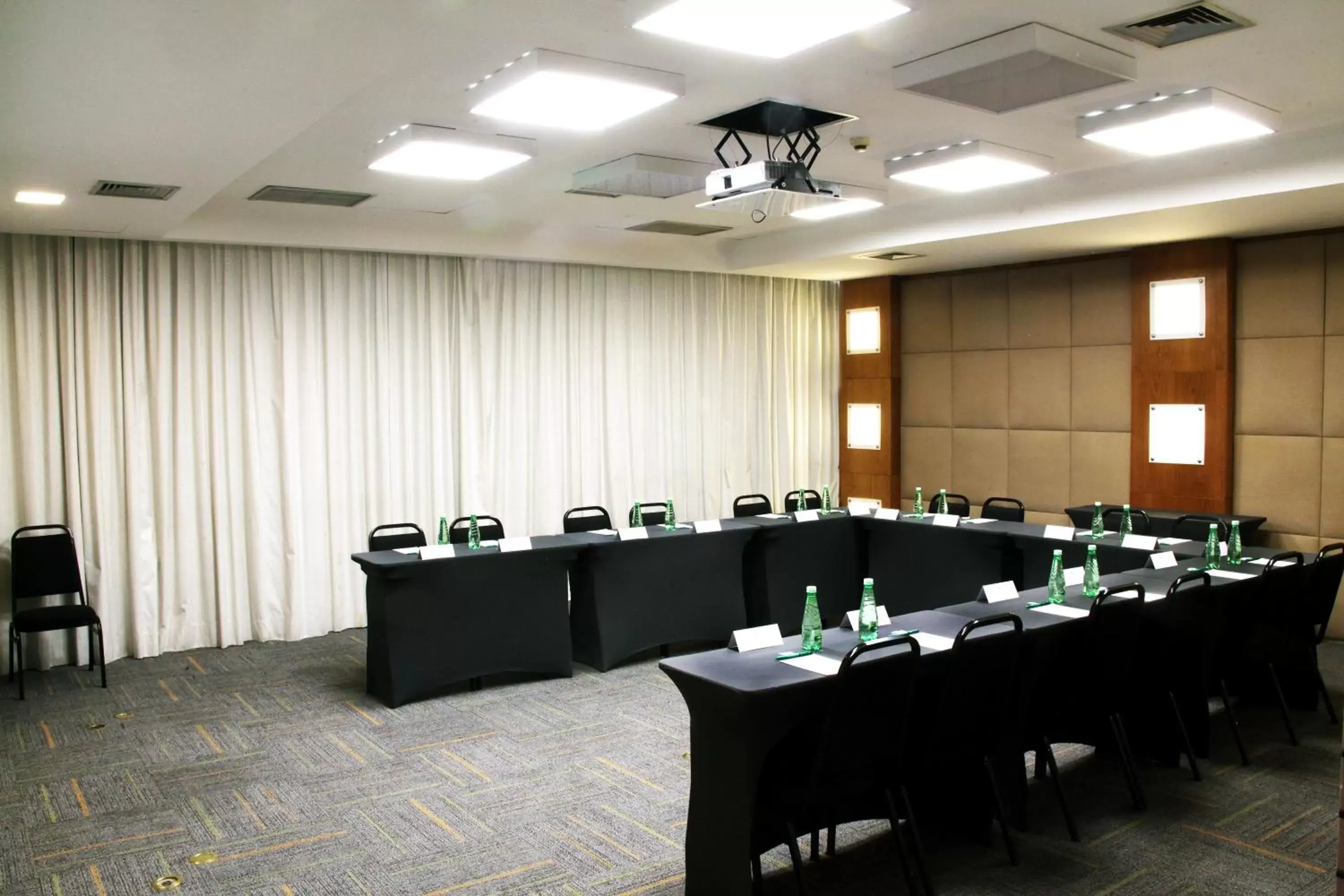 Meeting/conference room in Bourbon Belo Horizonte Savassi