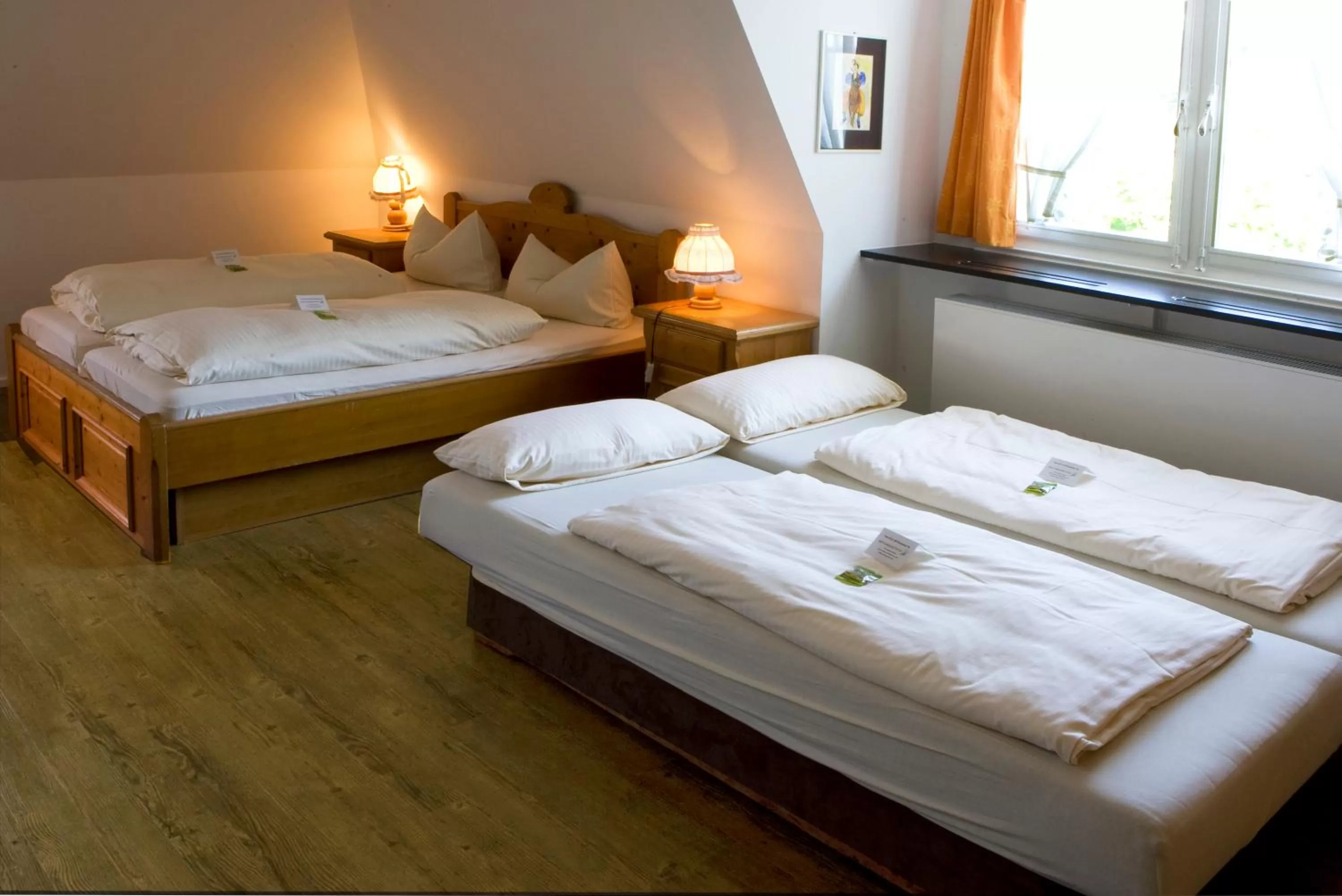 Photo of the whole room, Bed in Hotel Landgasthof Koechlin