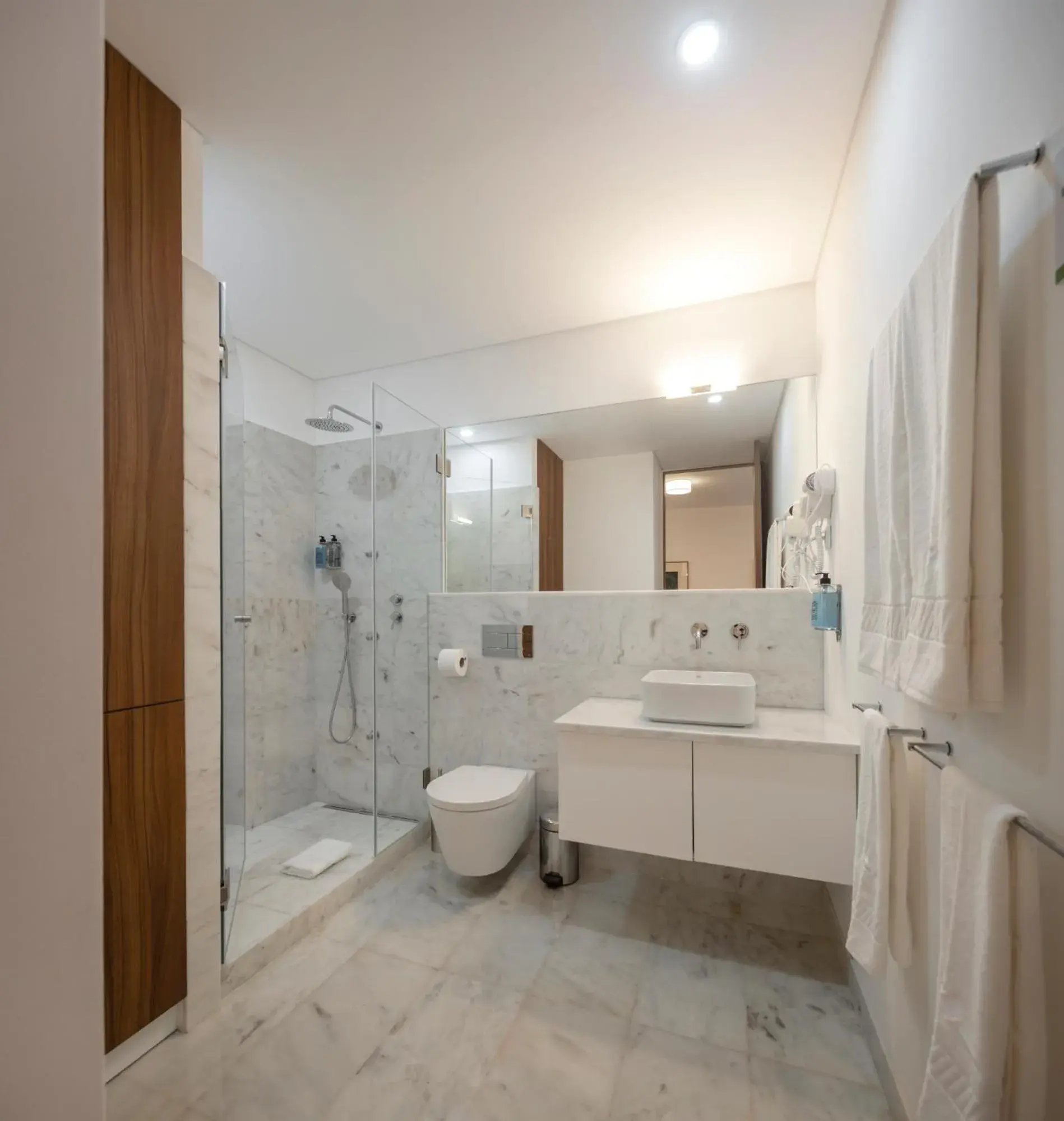 Bathroom in Lisbon Serviced Apartments - Avenida