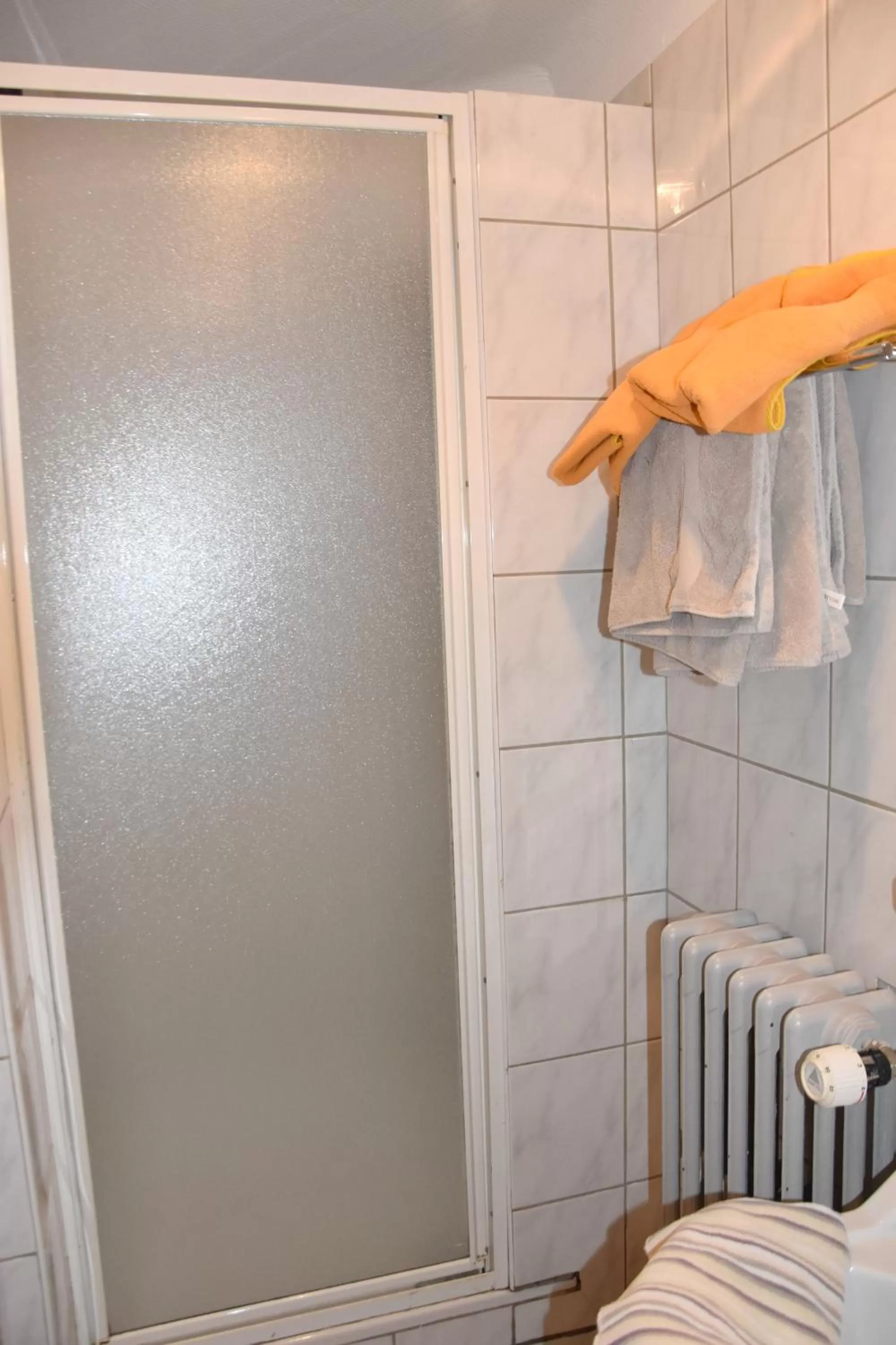 Bathroom in Hotel Gai Relais