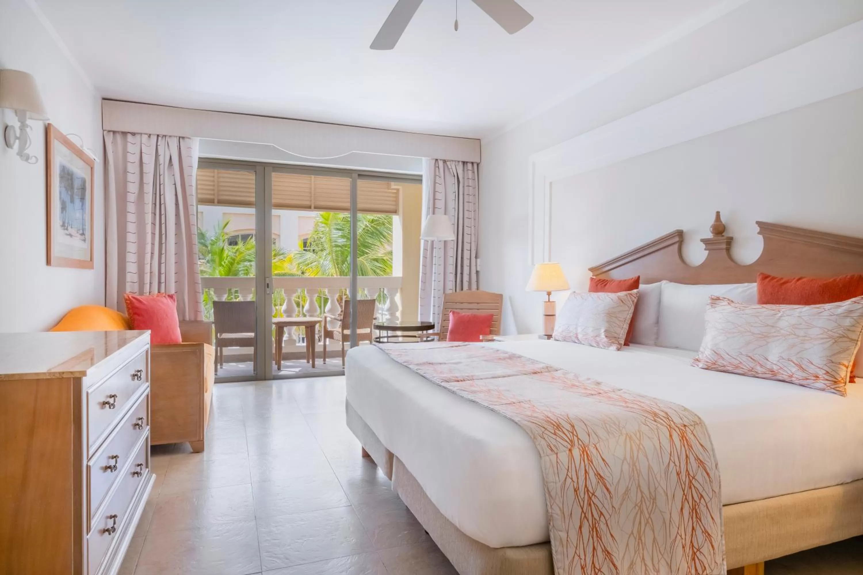 Bedroom, Bed in Iberostar Waves Rose Hall Beach - All Inclusive