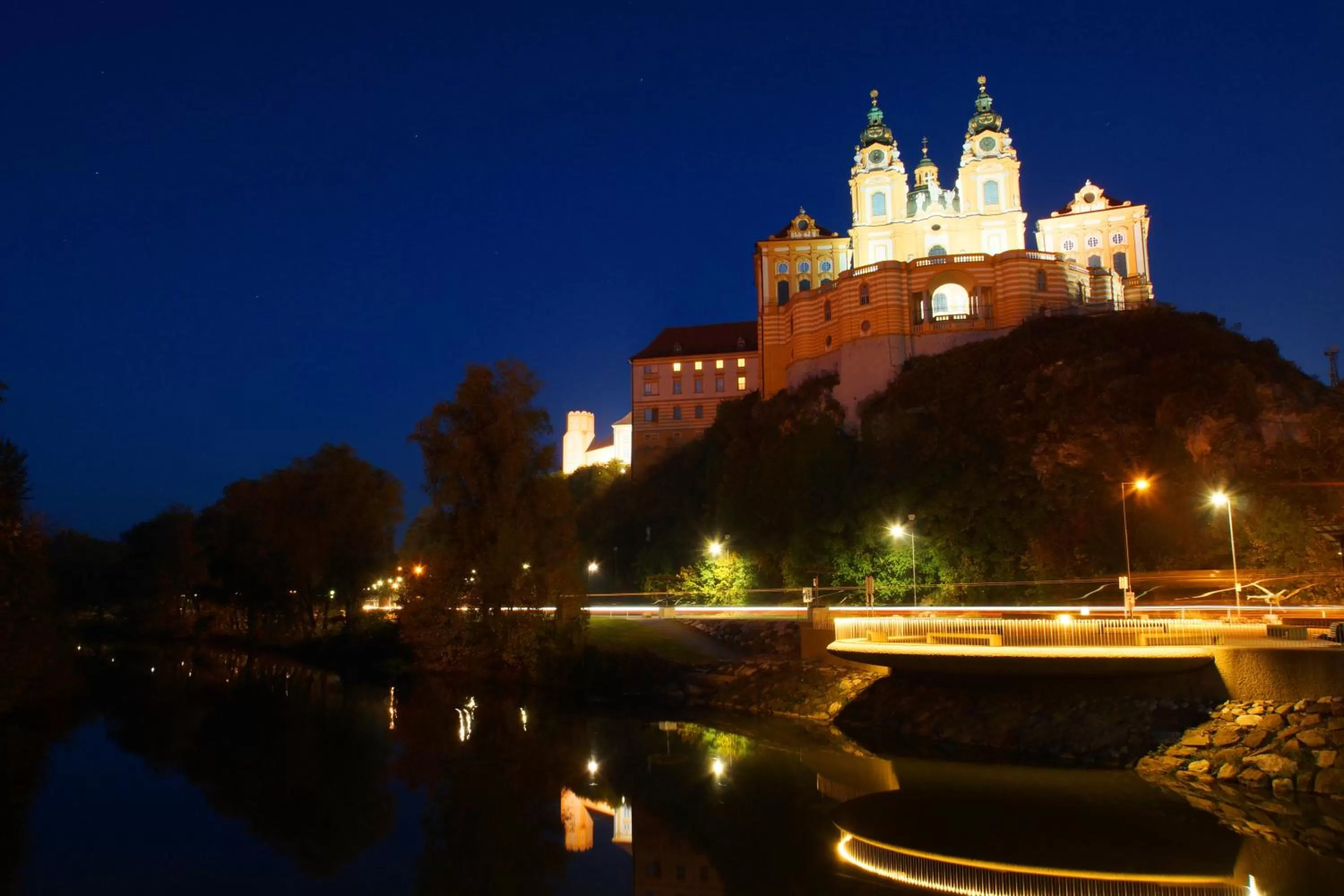 Nearby landmark in GOLDEN STAR - Premium Apartments