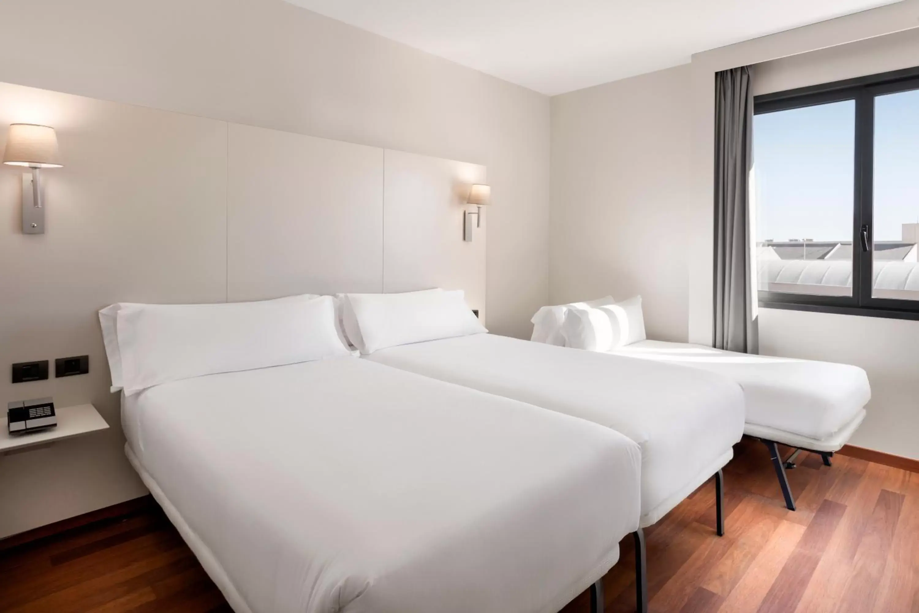 Triple Room in B&B HOTEL Elche Triple Room in B&B HOTEL Elche