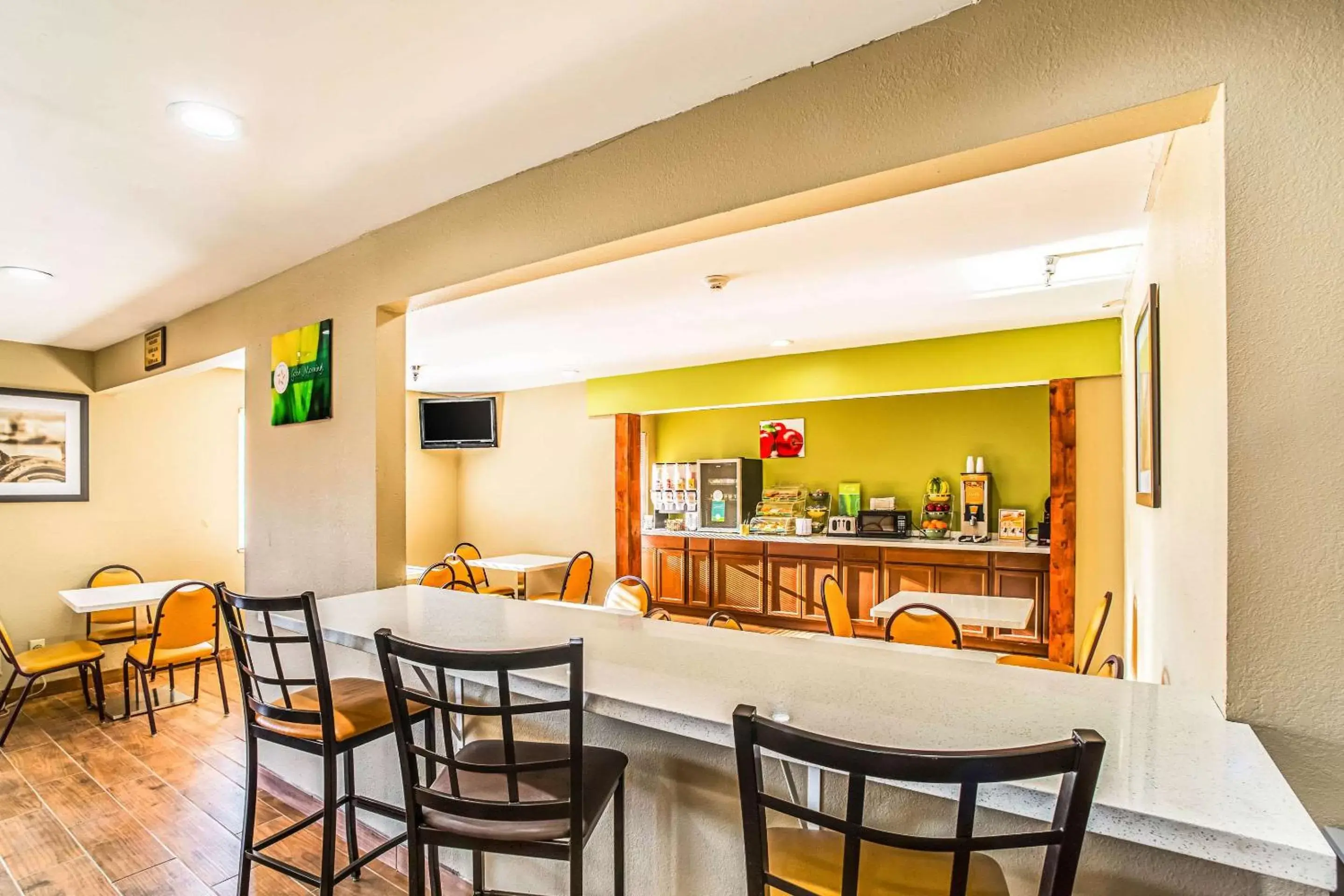 Restaurant/places to eat, Lounge/Bar in Quality Inn Carbondale University area