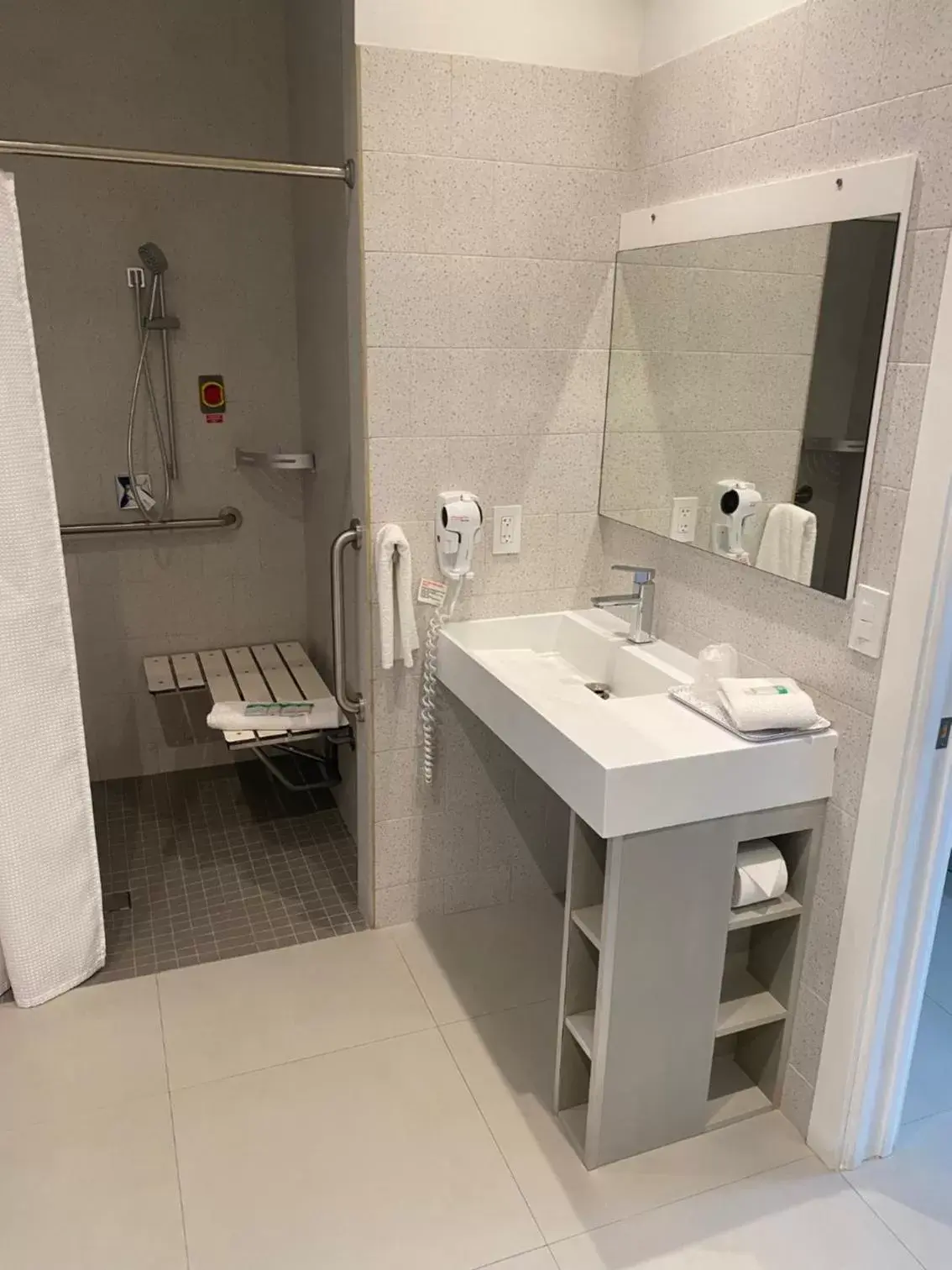 Bathroom in Hotel Ponce de Leon