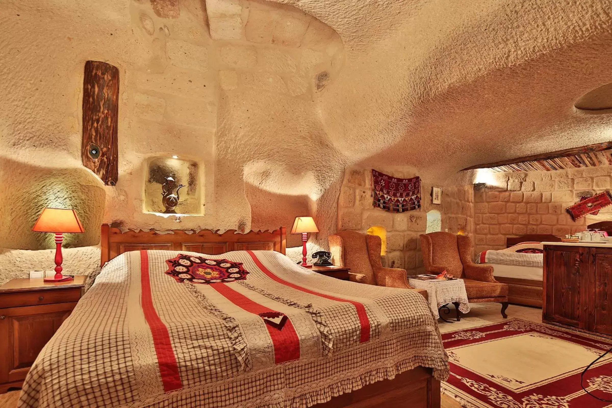 Bed, Spa/Wellness in Cappadocia Cave Suites