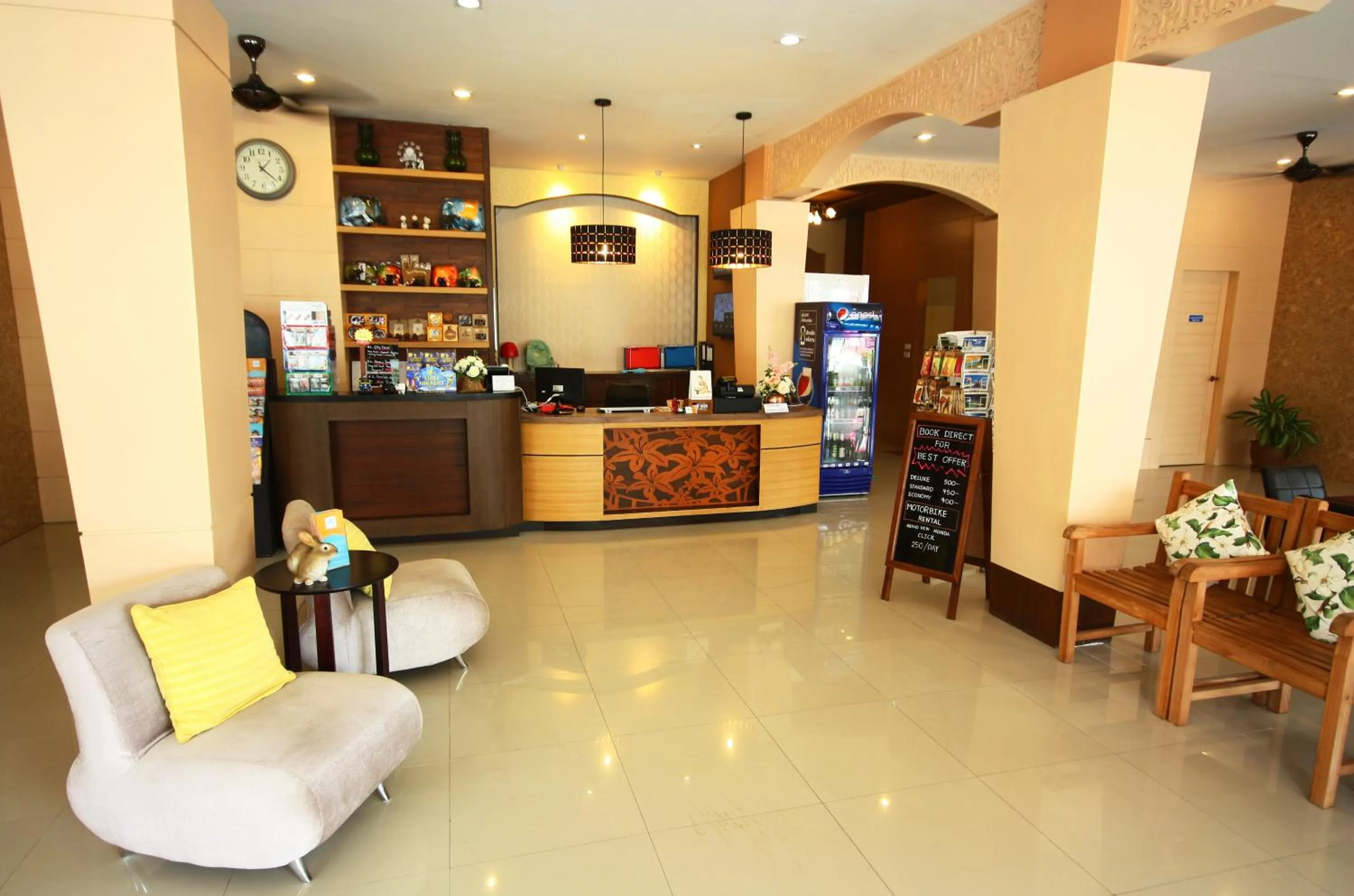 Lobby or reception in Breezotel - SHA Certified