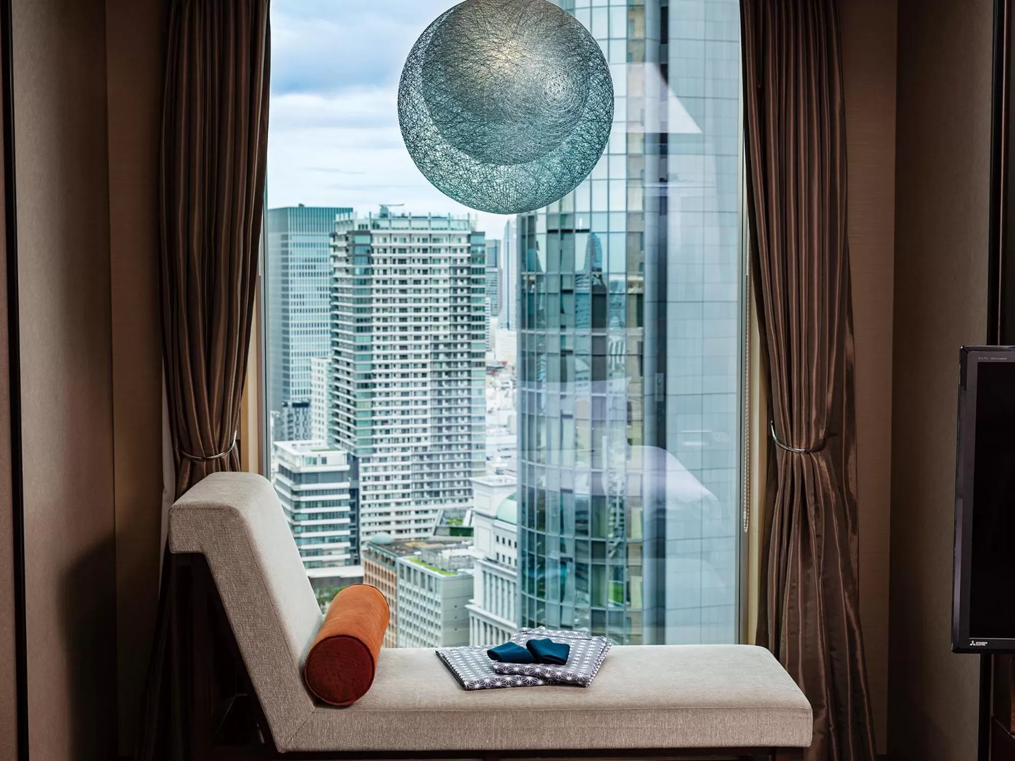 Decorative detail in The Royal Park Hotel Iconic Tokyo Shiodome