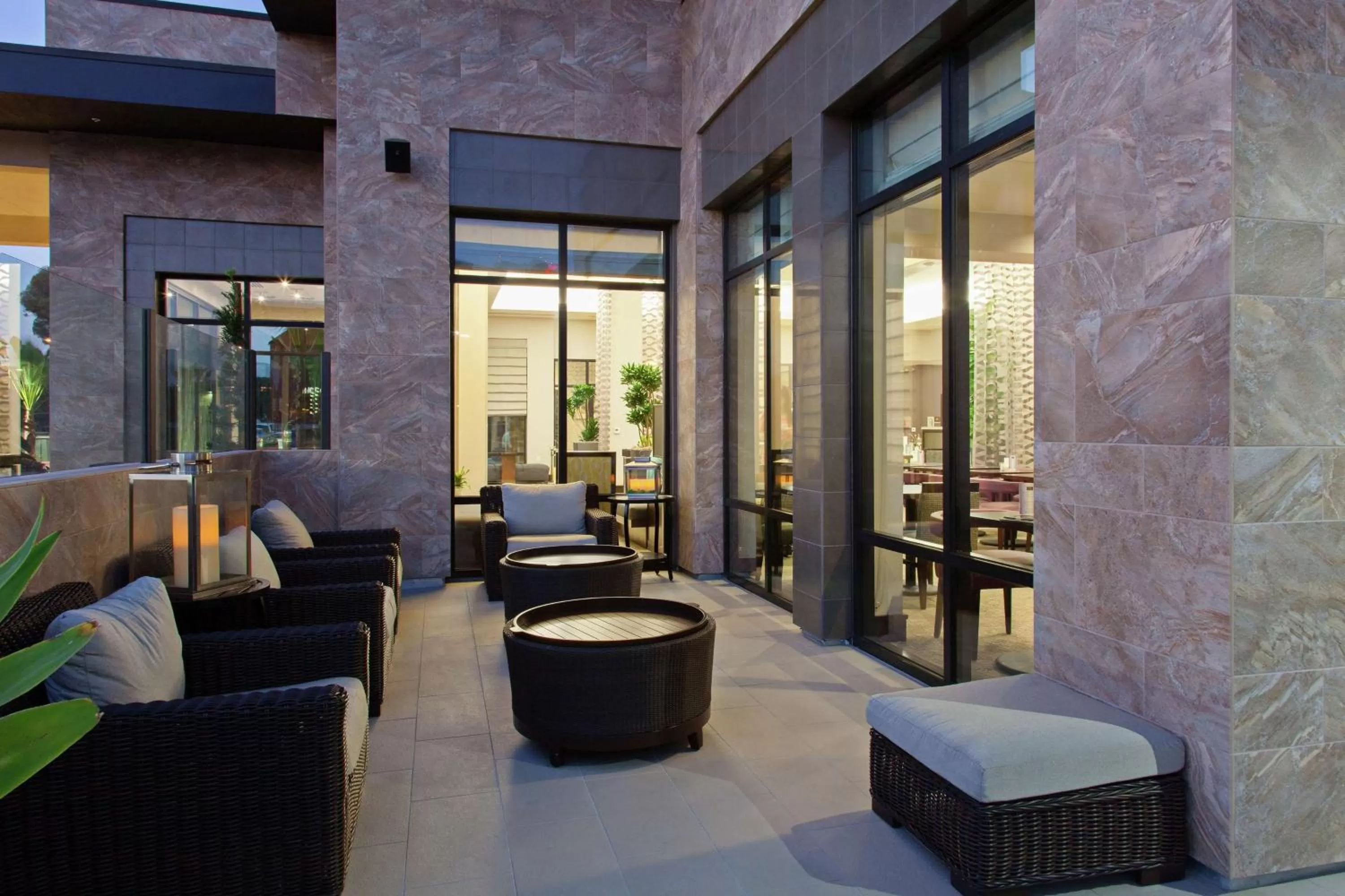 Patio in Hilton Garden Inn Irvine/Orange County Airport