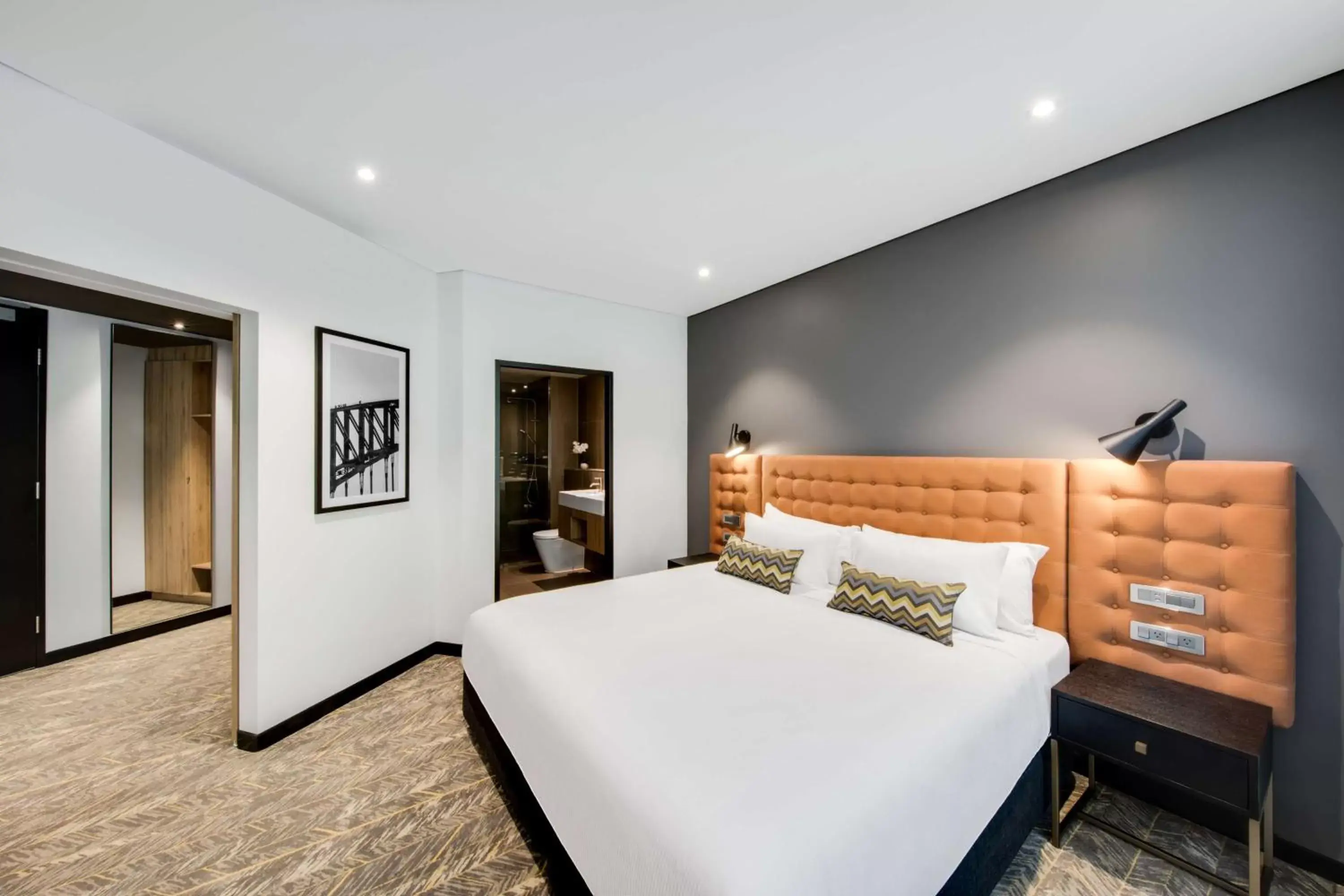 Bedroom, Bed in Vibe Hotel North Sydney
