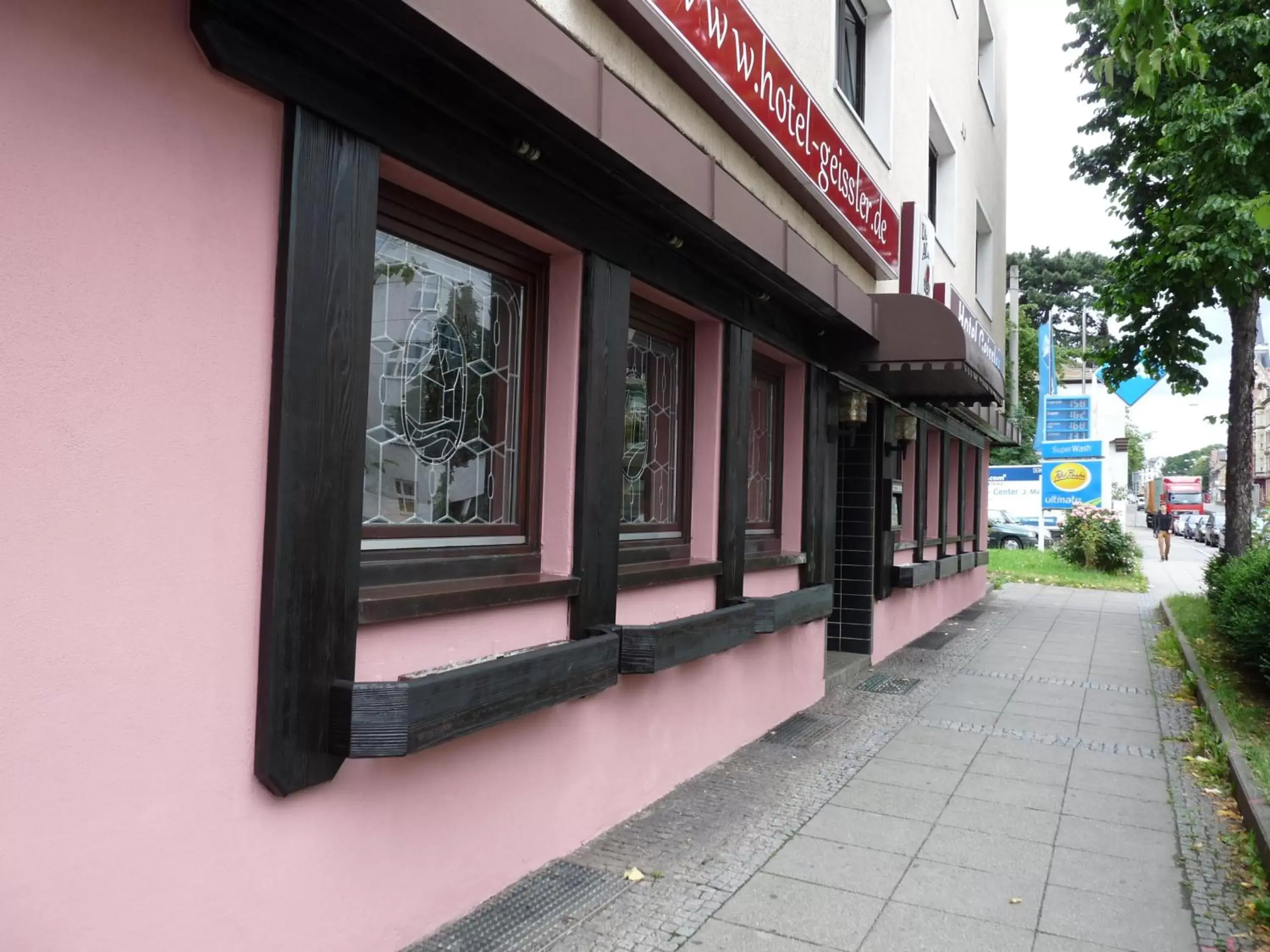 Facade/entrance in Hotel Geissler