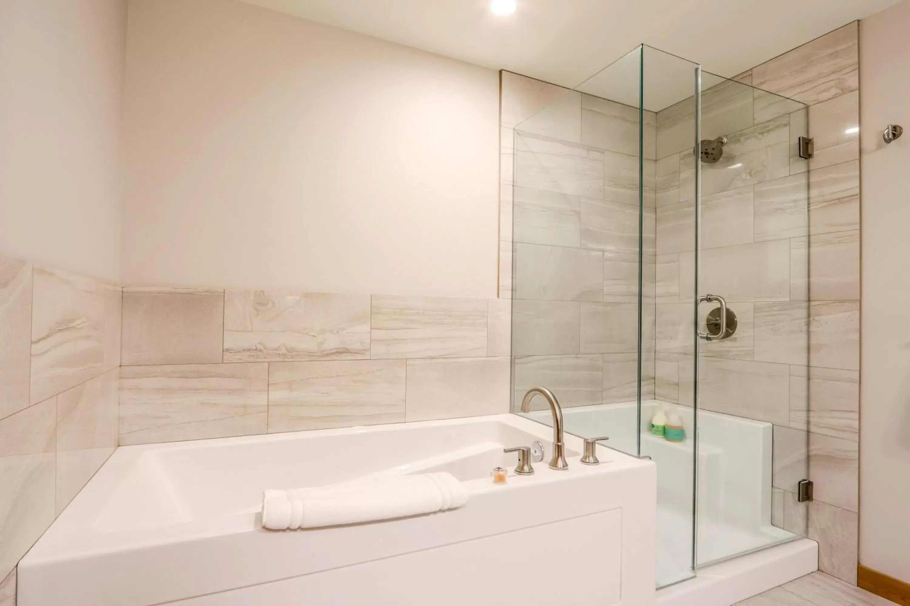 Bathroom in Tamarack Lodge by Spring Creek Vacations