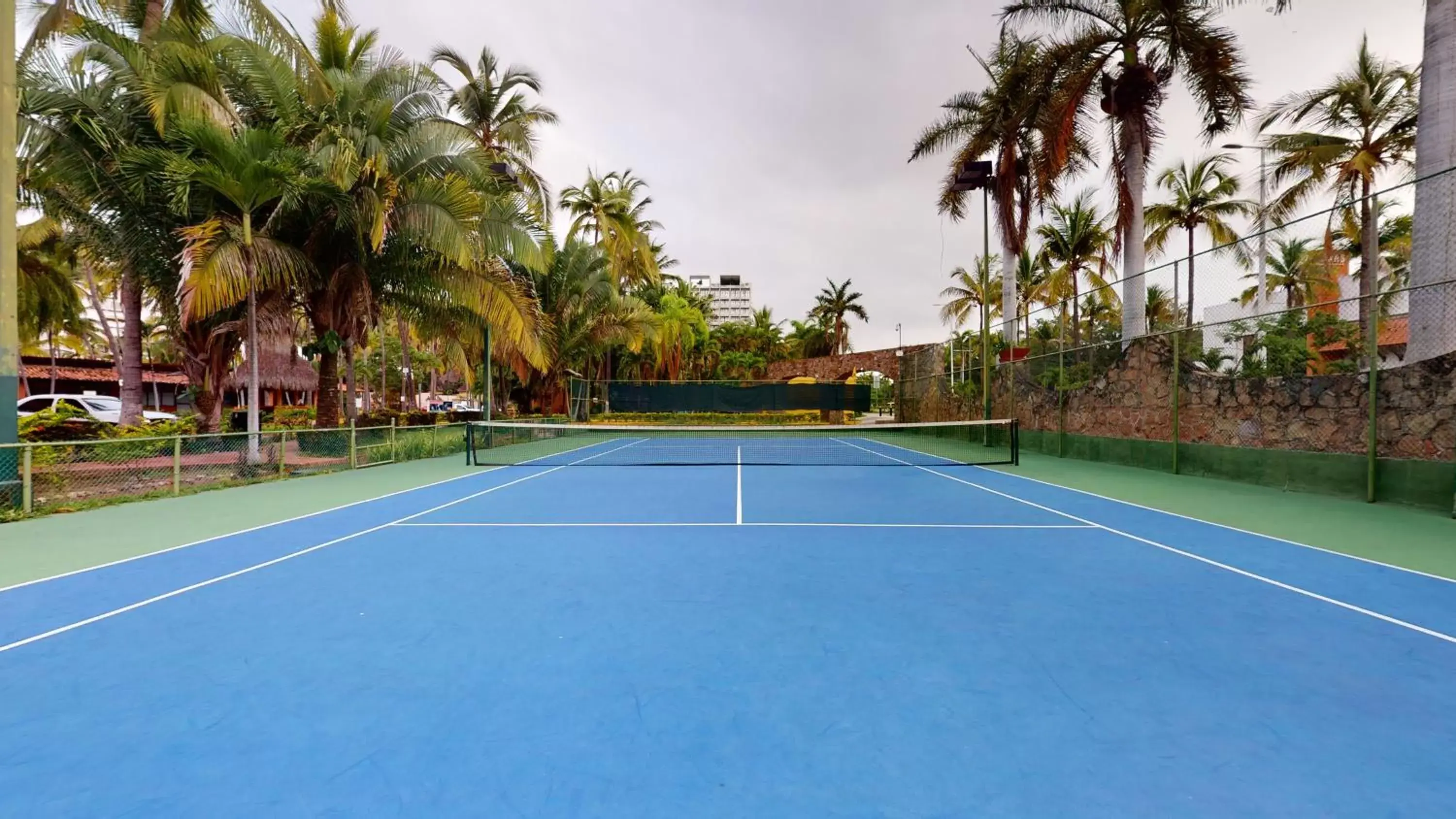 Tennis court, Tennis/Squash in Park Royal Homestay Los Tules Puerto Vallarta