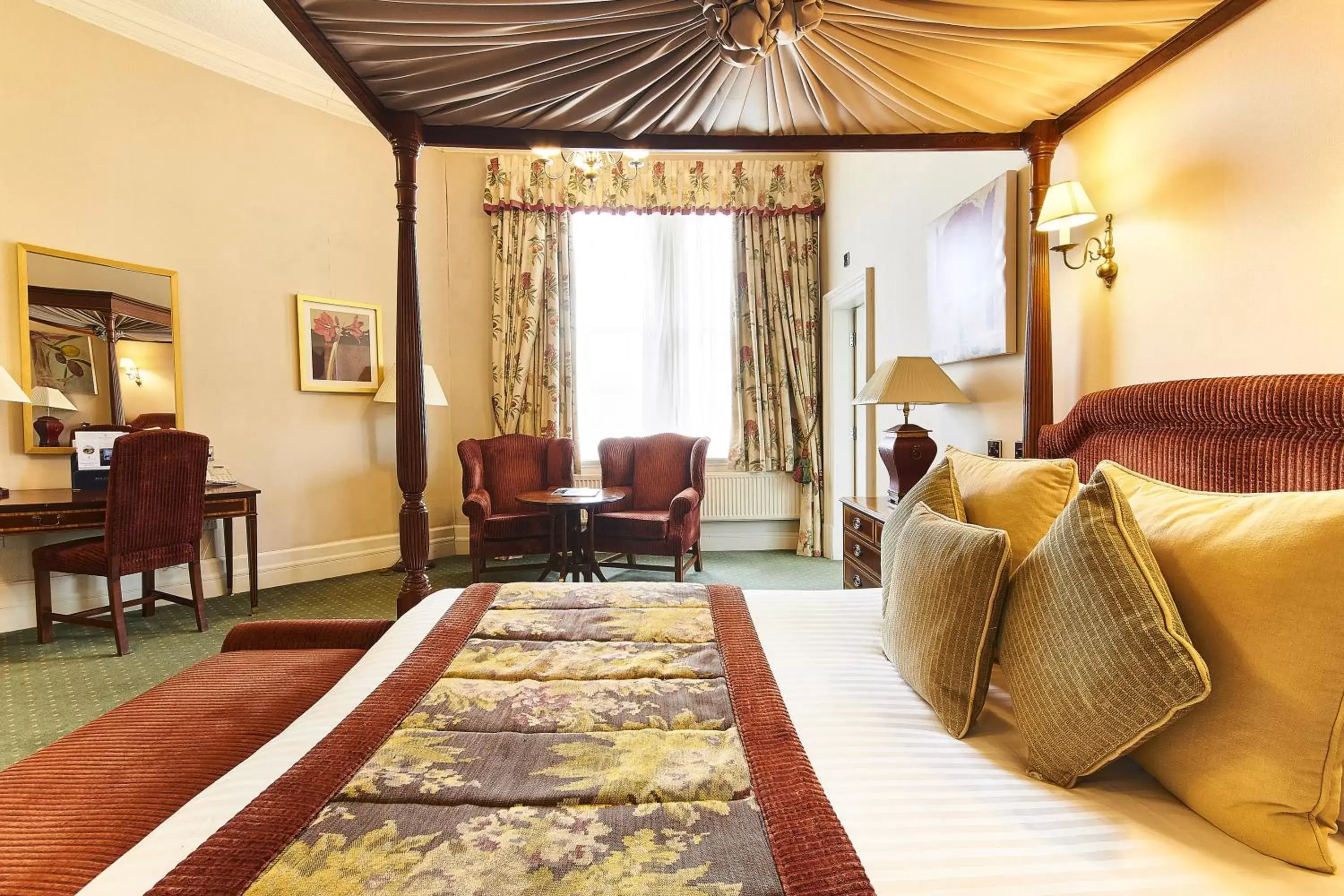 Bedroom, Seating Area in The Midland Hotel