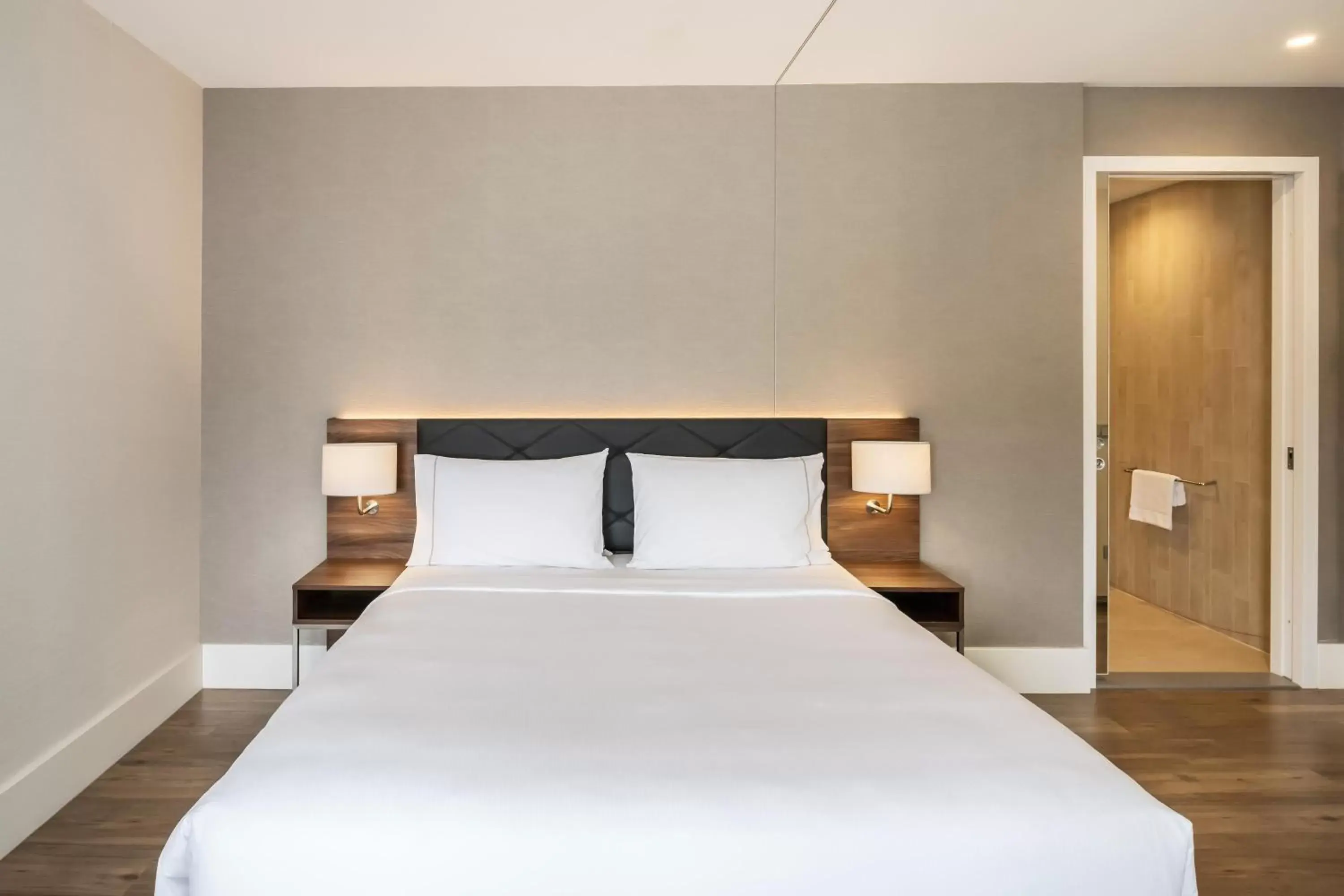 Photo of the whole room, Bed in Element by Westin Amsterdam