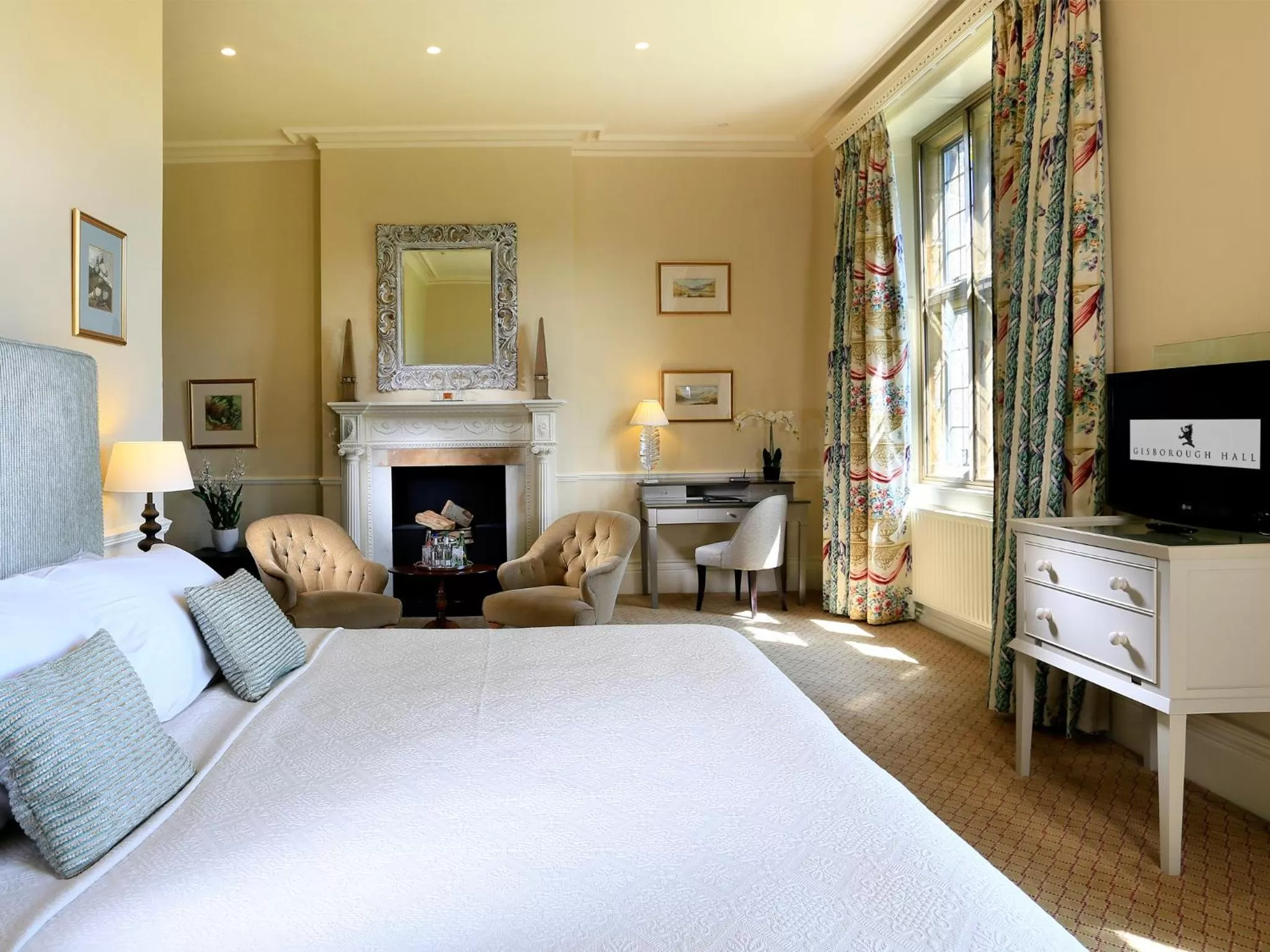 Bedroom, Bed in Gisborough Hall Hotel