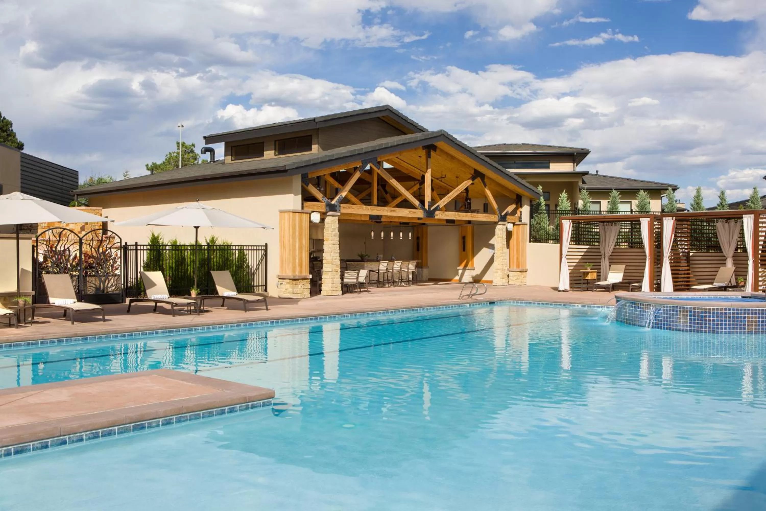 Swimming pool in Garden of the Gods Resort & Club