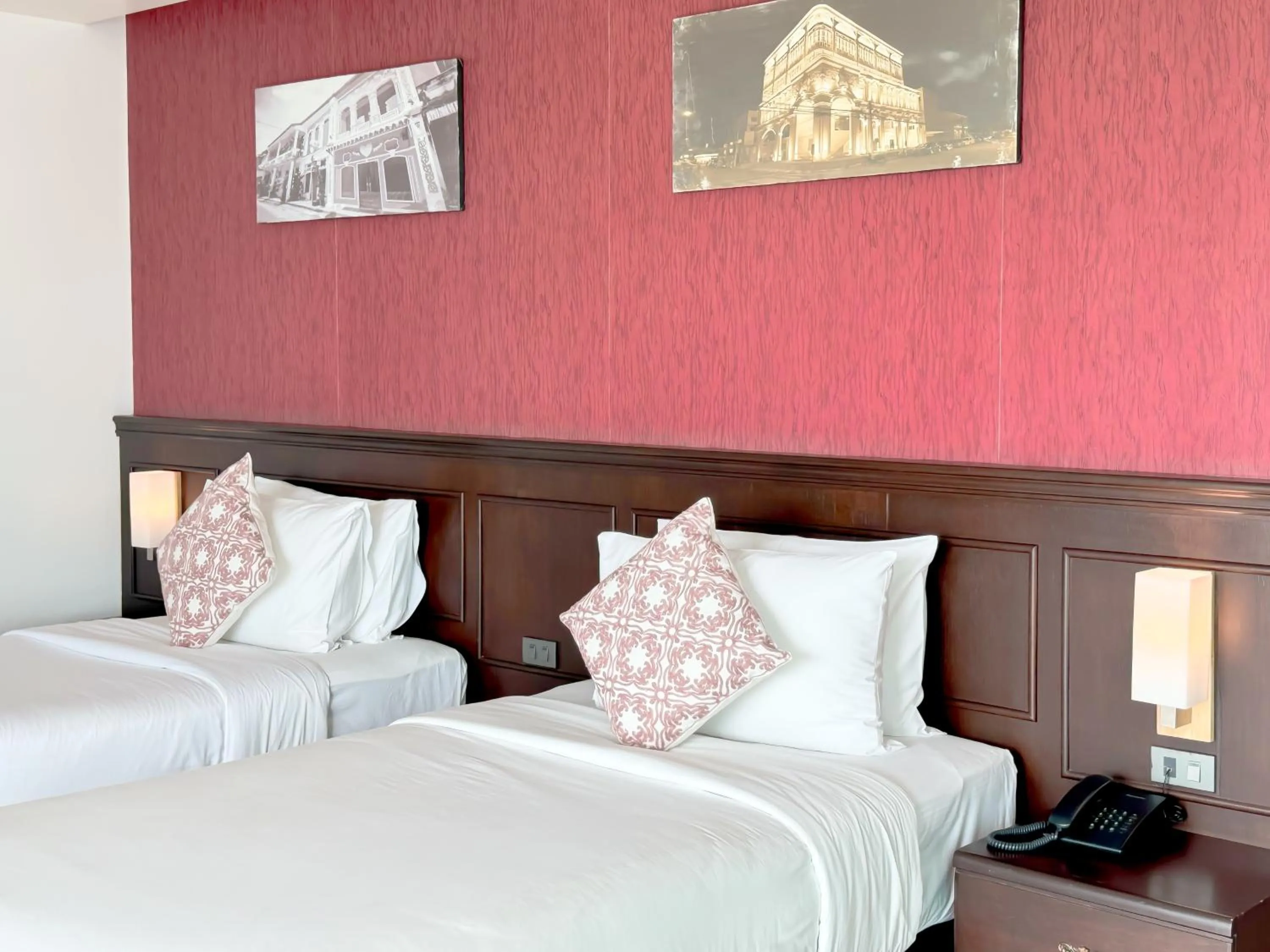 Bed in Grand Supicha City Hotel
