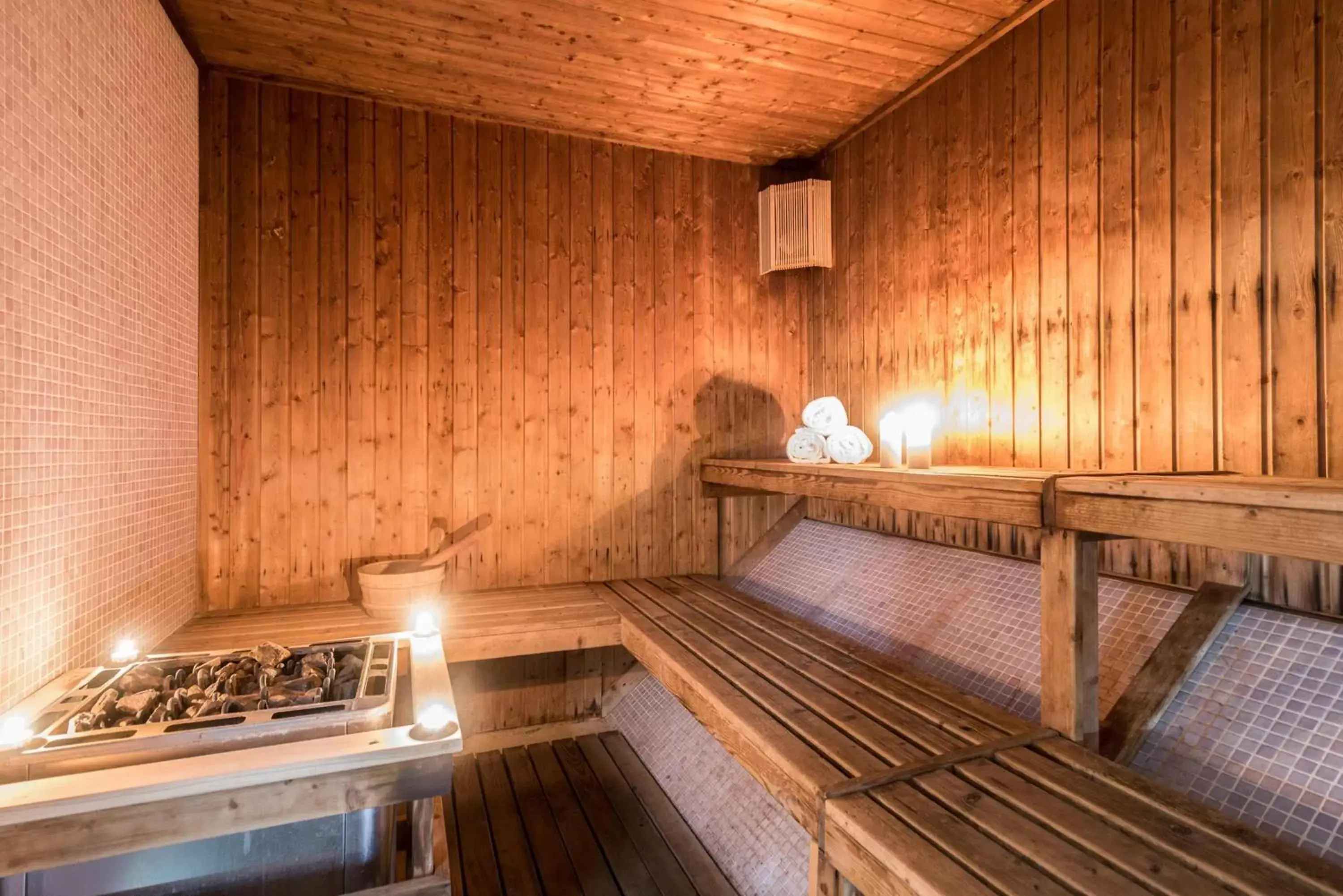 Sauna in Azoris Royal Garden – Leisure & Conference Hotel