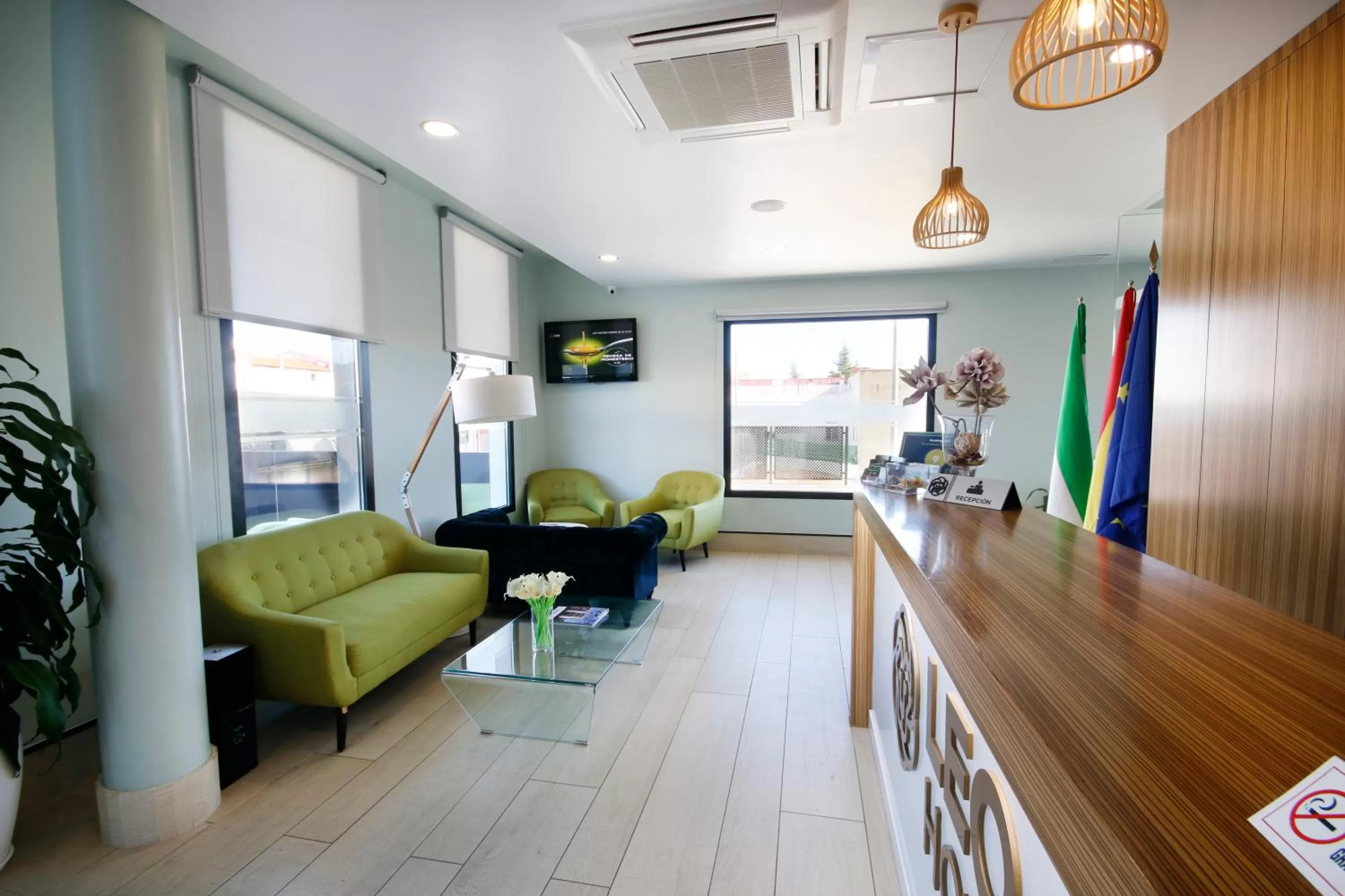 Living room, Lobby/Reception in Hotel Leo