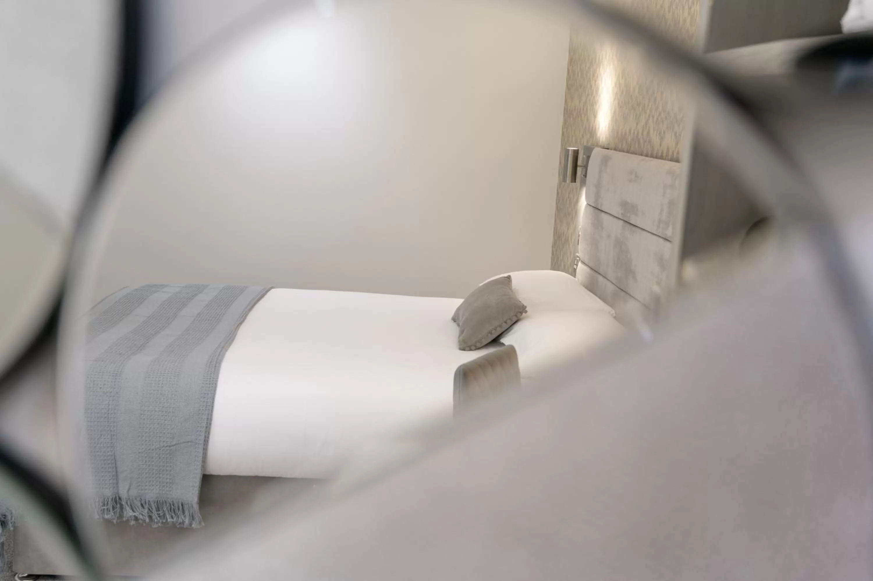 Bedroom, Bed in The Stanley Hotel