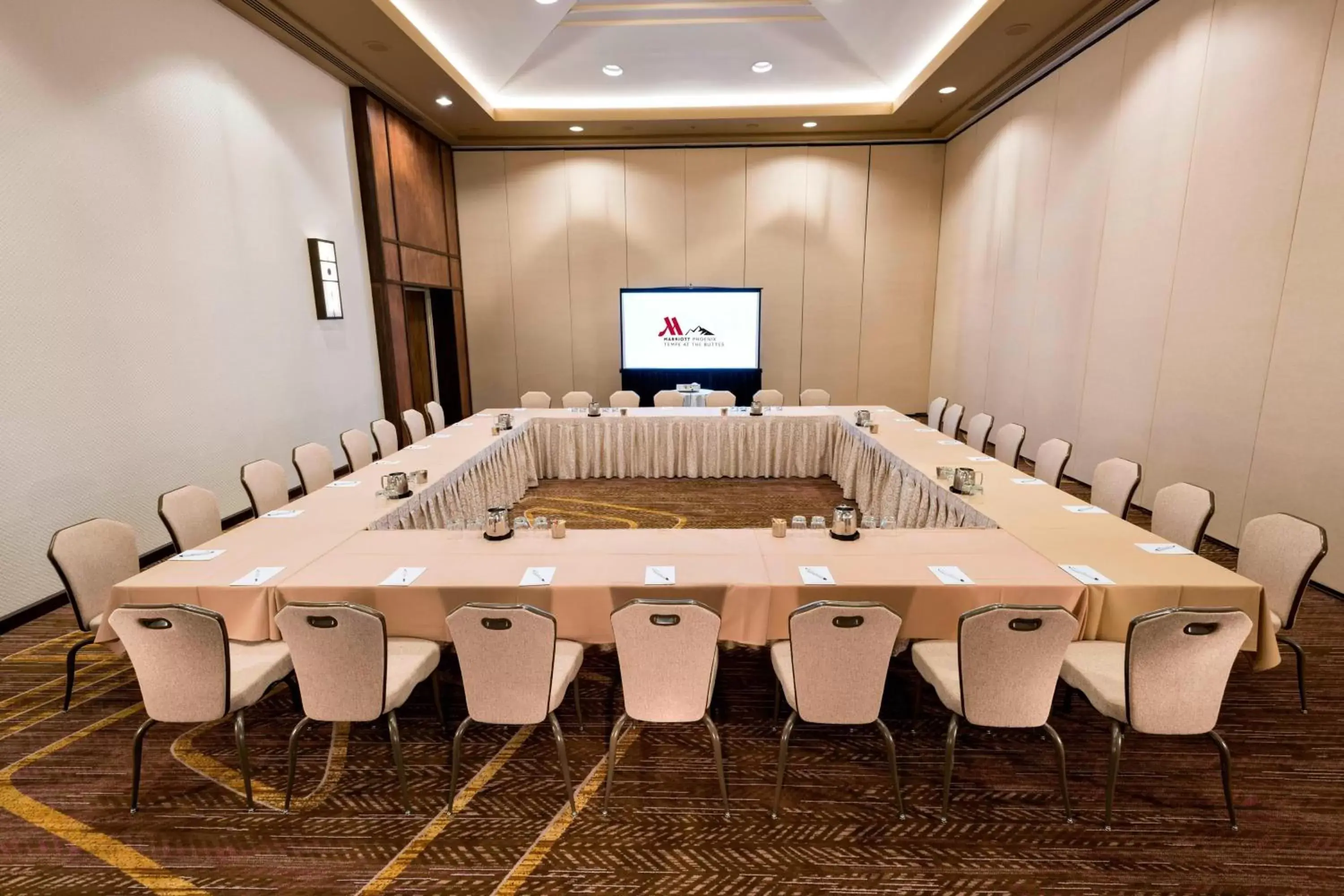 Meeting/conference room in Phoenix Marriott Resort Tempe at The Buttes