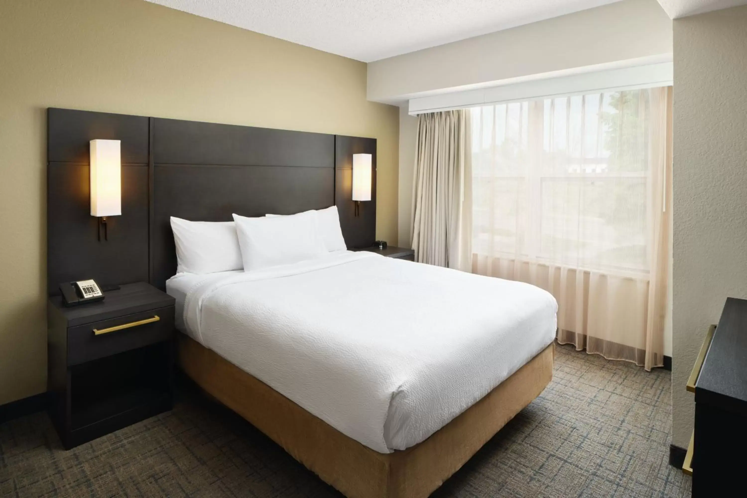 Bedroom, Bed in Residence Inn Boulder Longmont