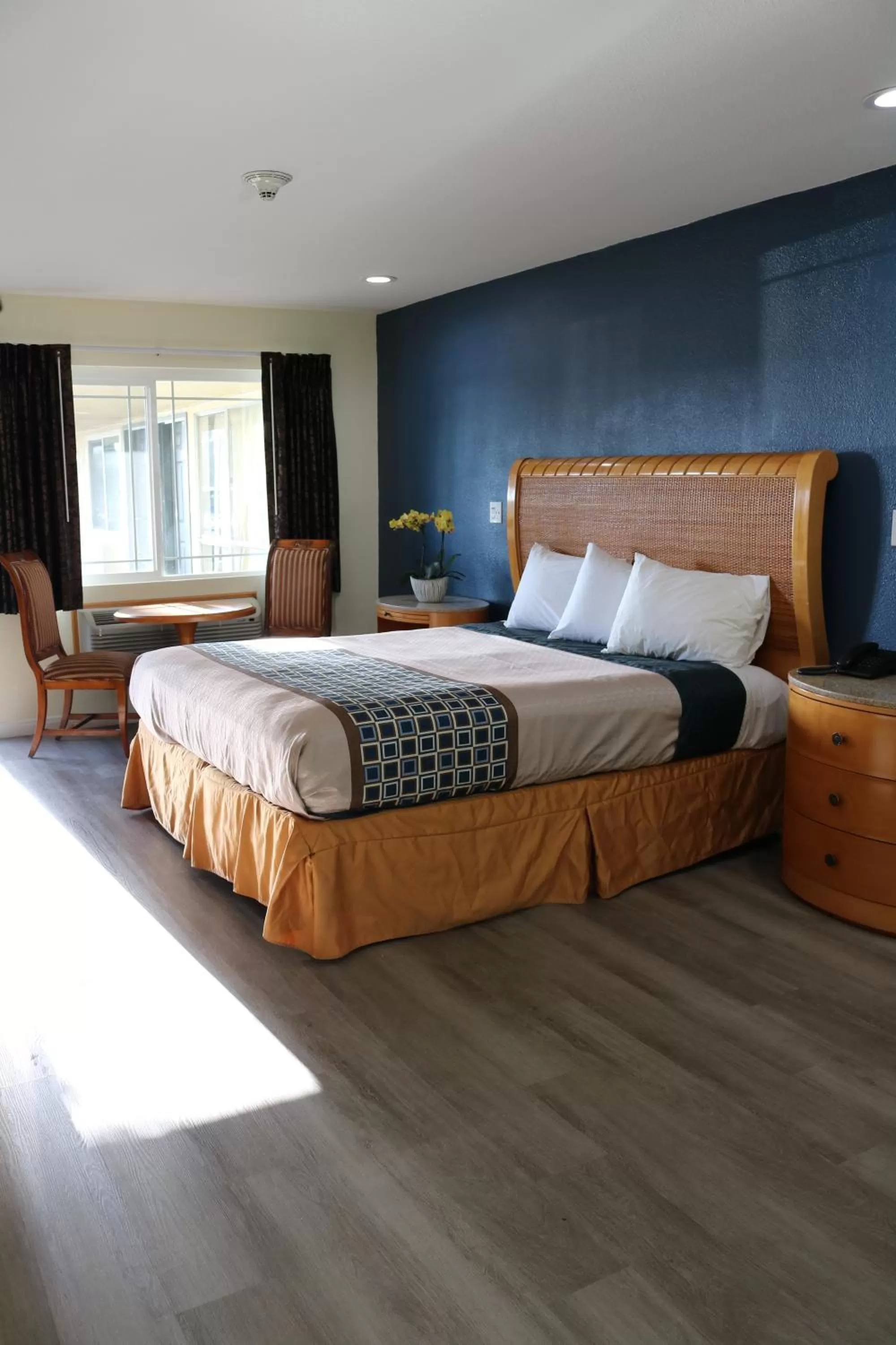 Bedroom, Bed in Valli Hi Motel