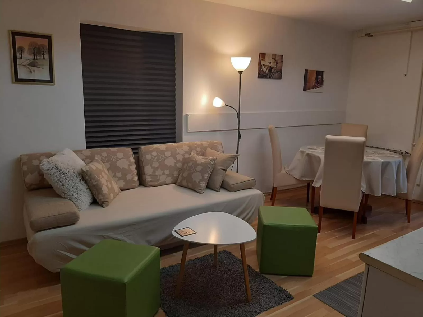 Apartment & Rooms Miboti