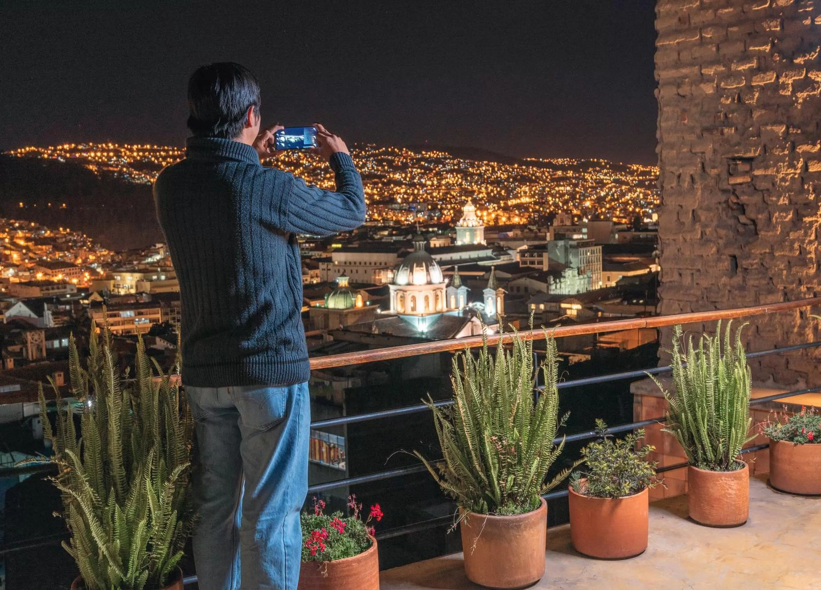 Night in Hotel Casa Gardenia