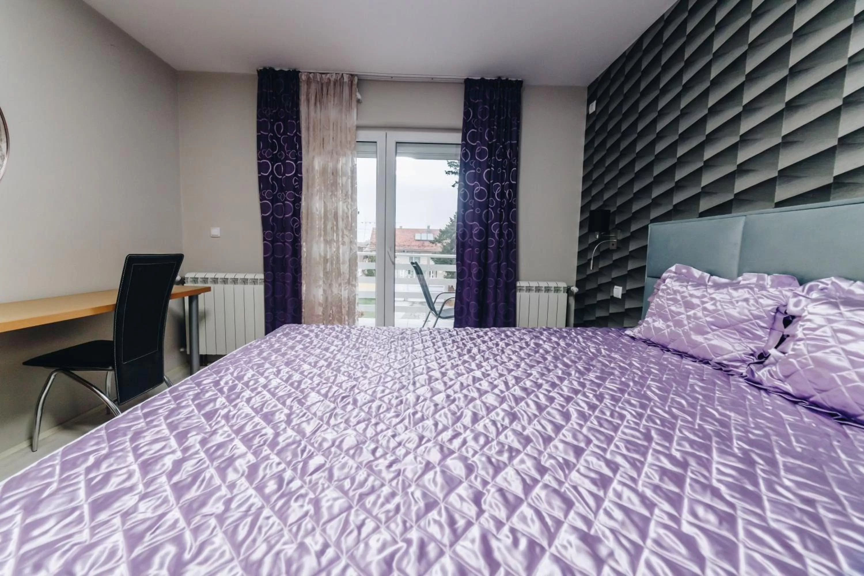 Bed in Garni Hotel Radović