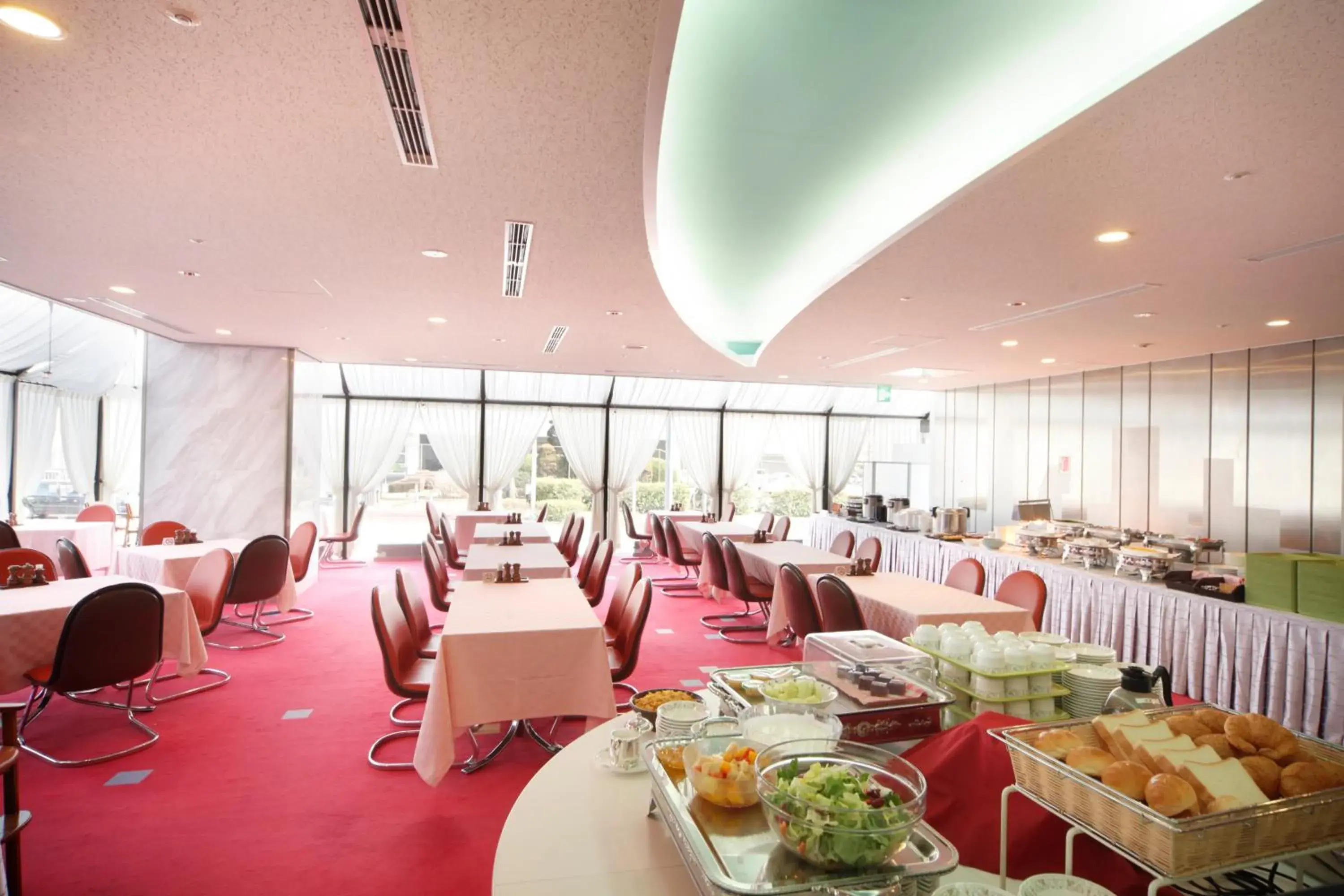 Buffet breakfast, Restaurant/Places to Eat in Narita Airport Rest House