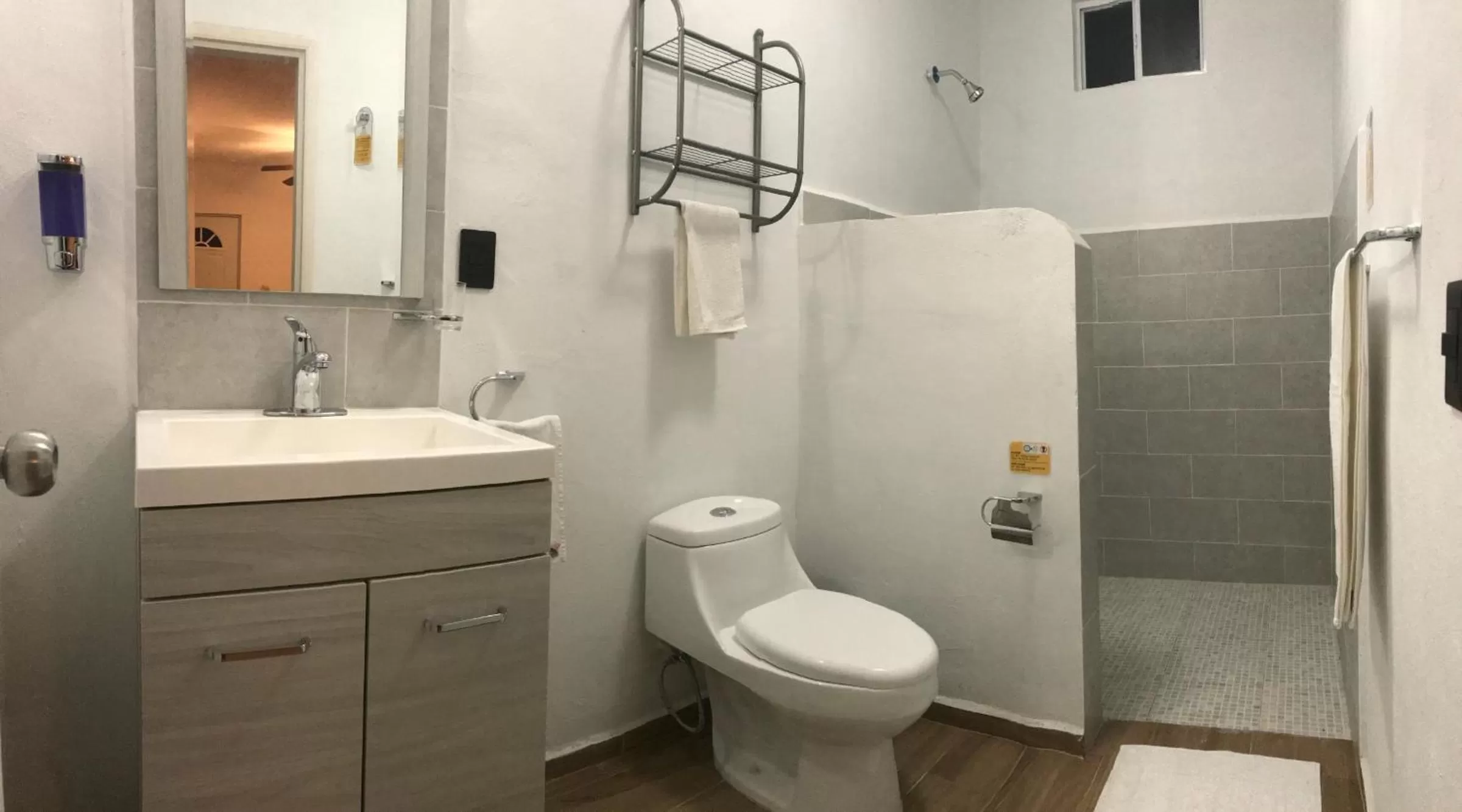 Shower, Bathroom in Casa Kaan Calakmul