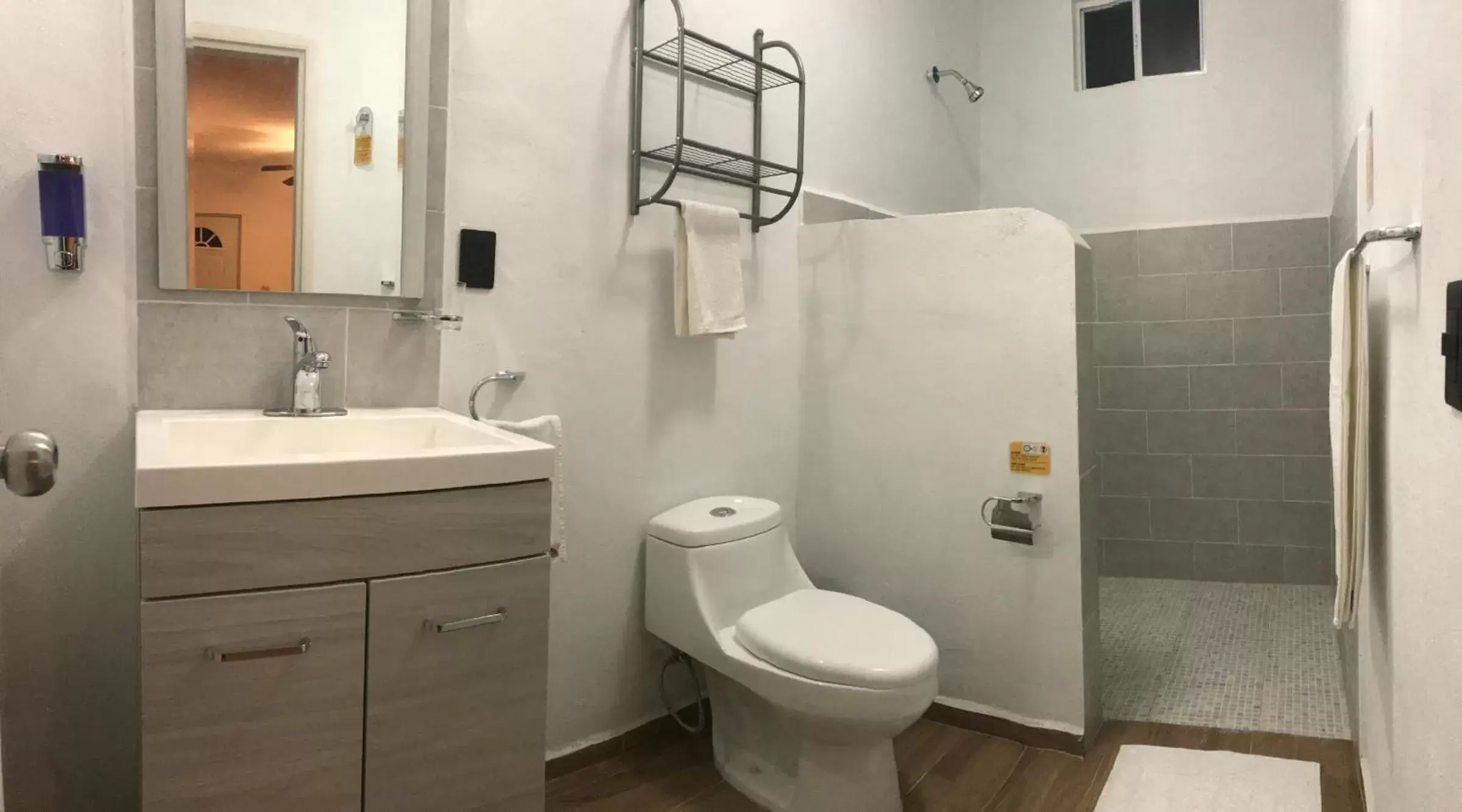 Shower, Bathroom in Casa Kaan Calakmul