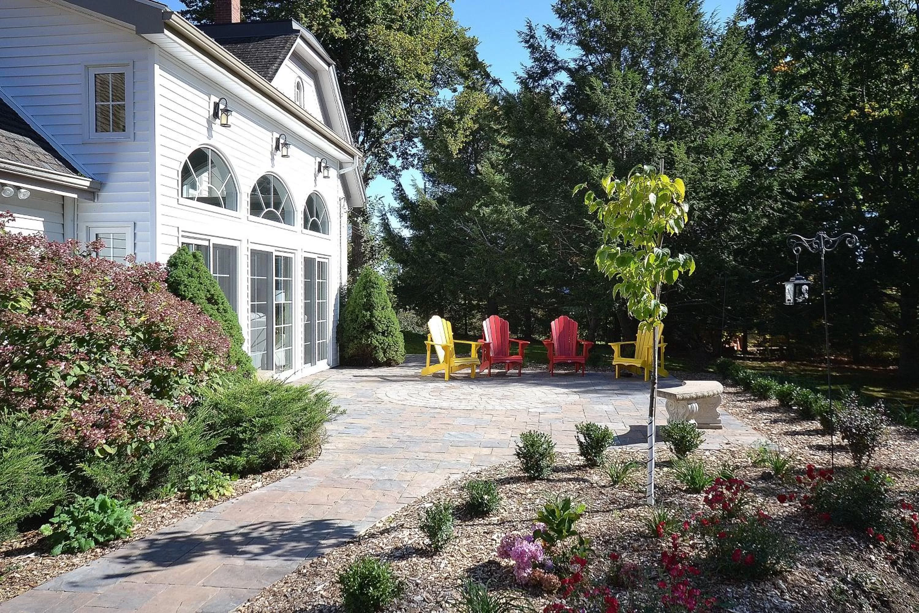 Garden view, Property Building in Briarwood Bed & Breakfast