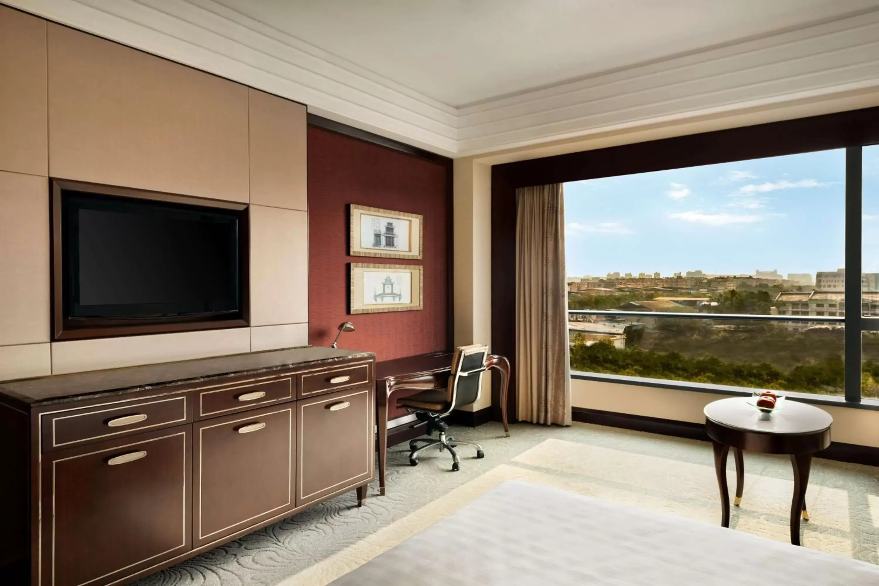 Photo of the whole room, TV/Entertainment Center in Shangri-La Guilin