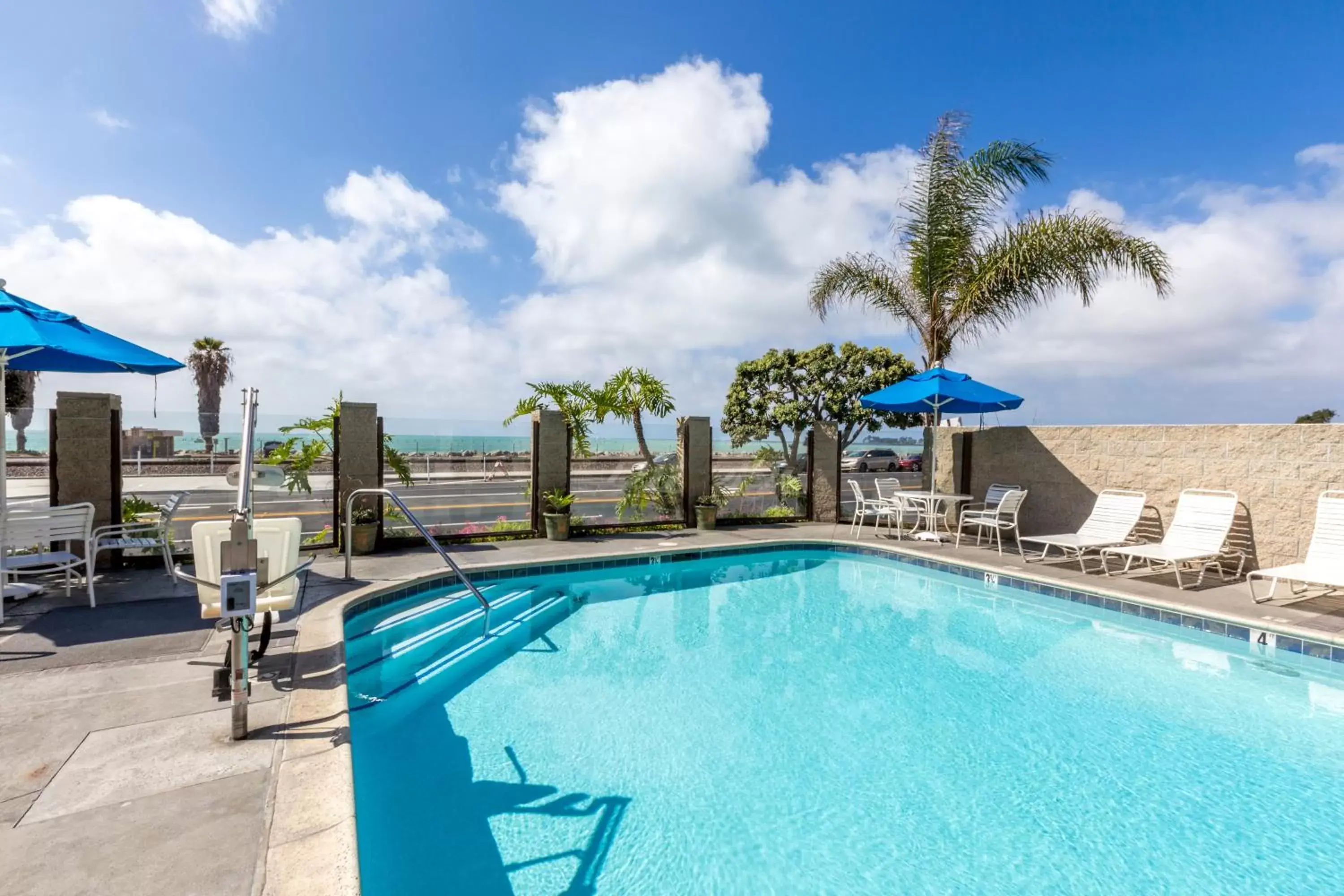 Swimming Pool in Capistrano SurfSide Inn