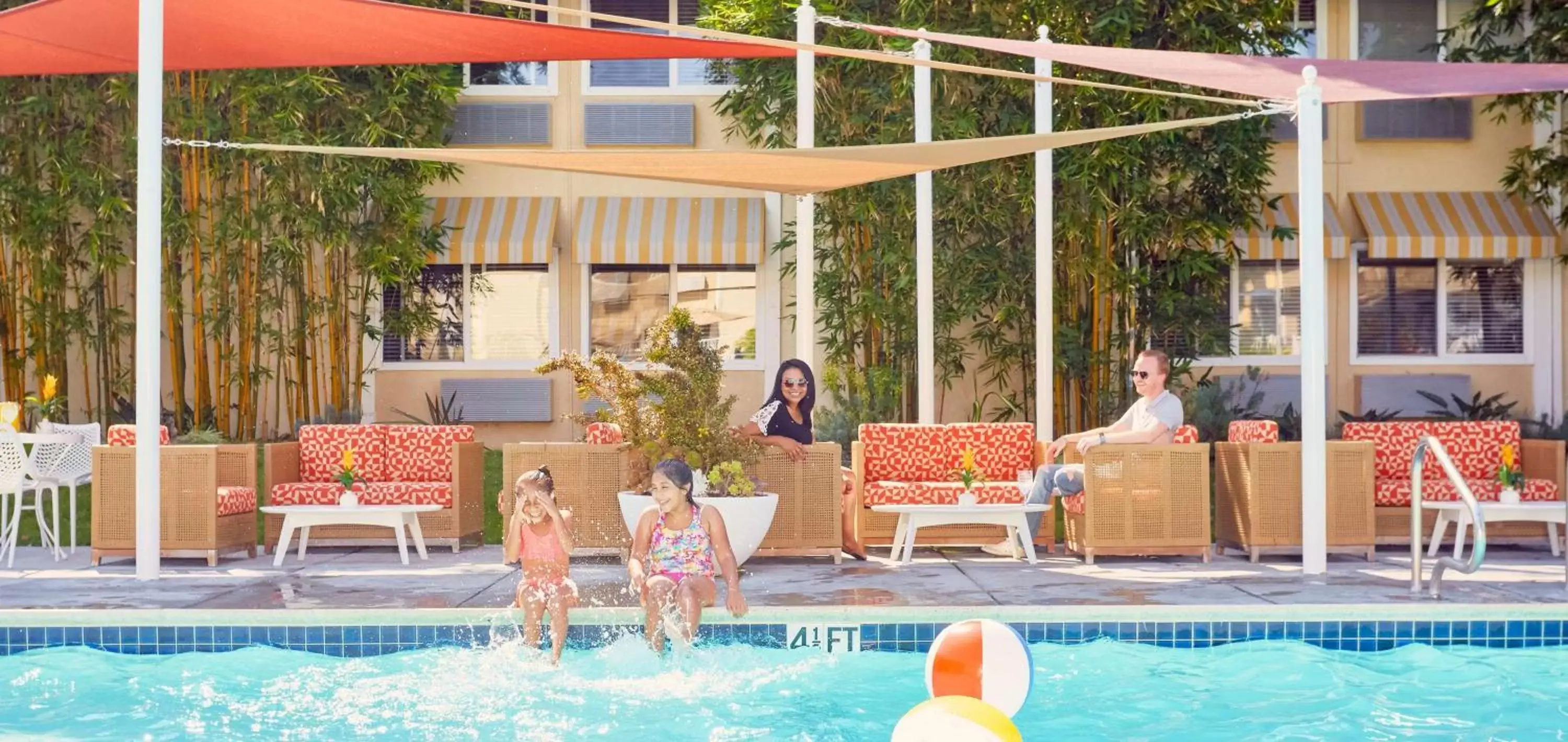Activities, Swimming Pool in Wild Palms, a JdV by Hyatt Hotel