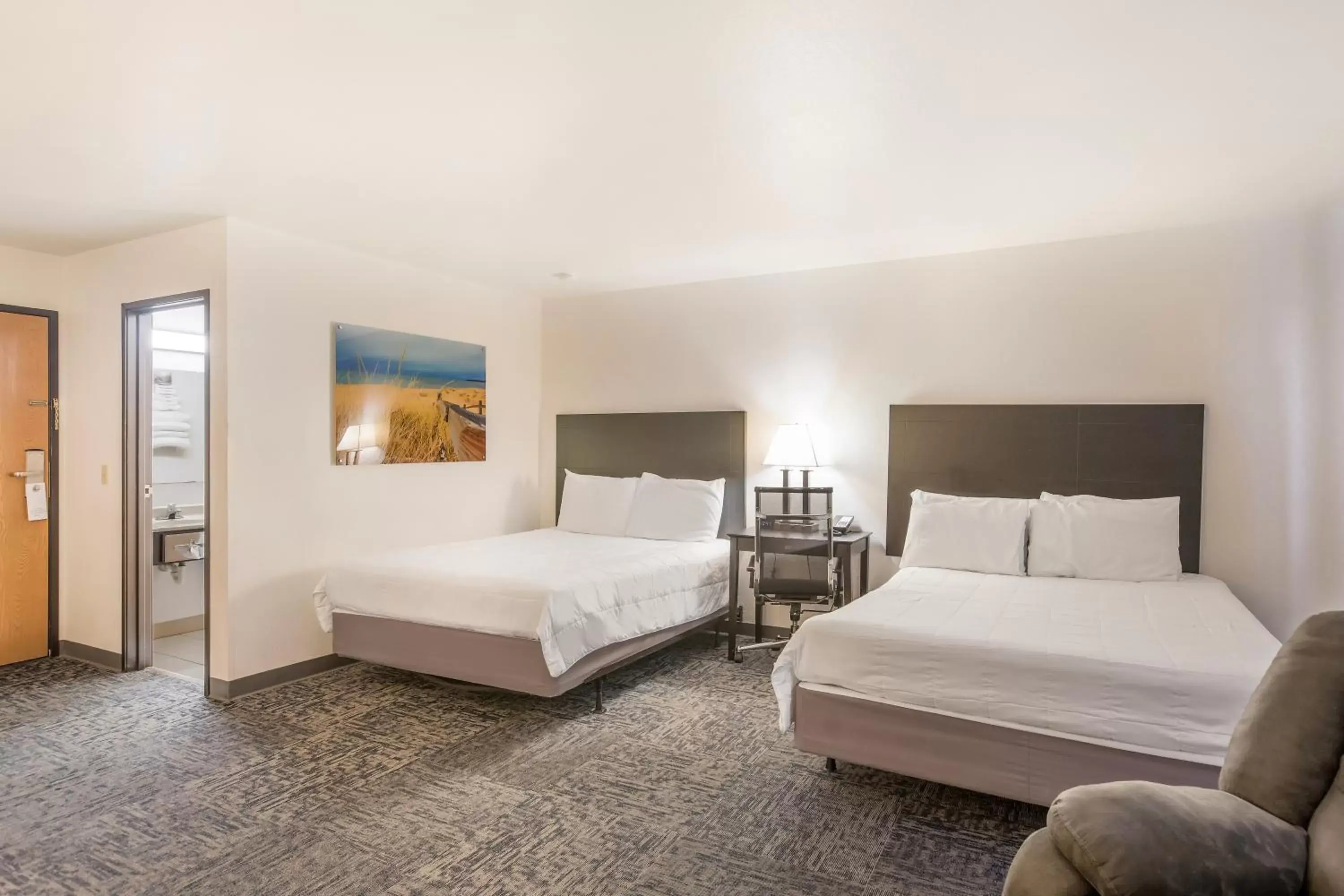 Bed in Americas Best Value Inn & Suites-Birch Run