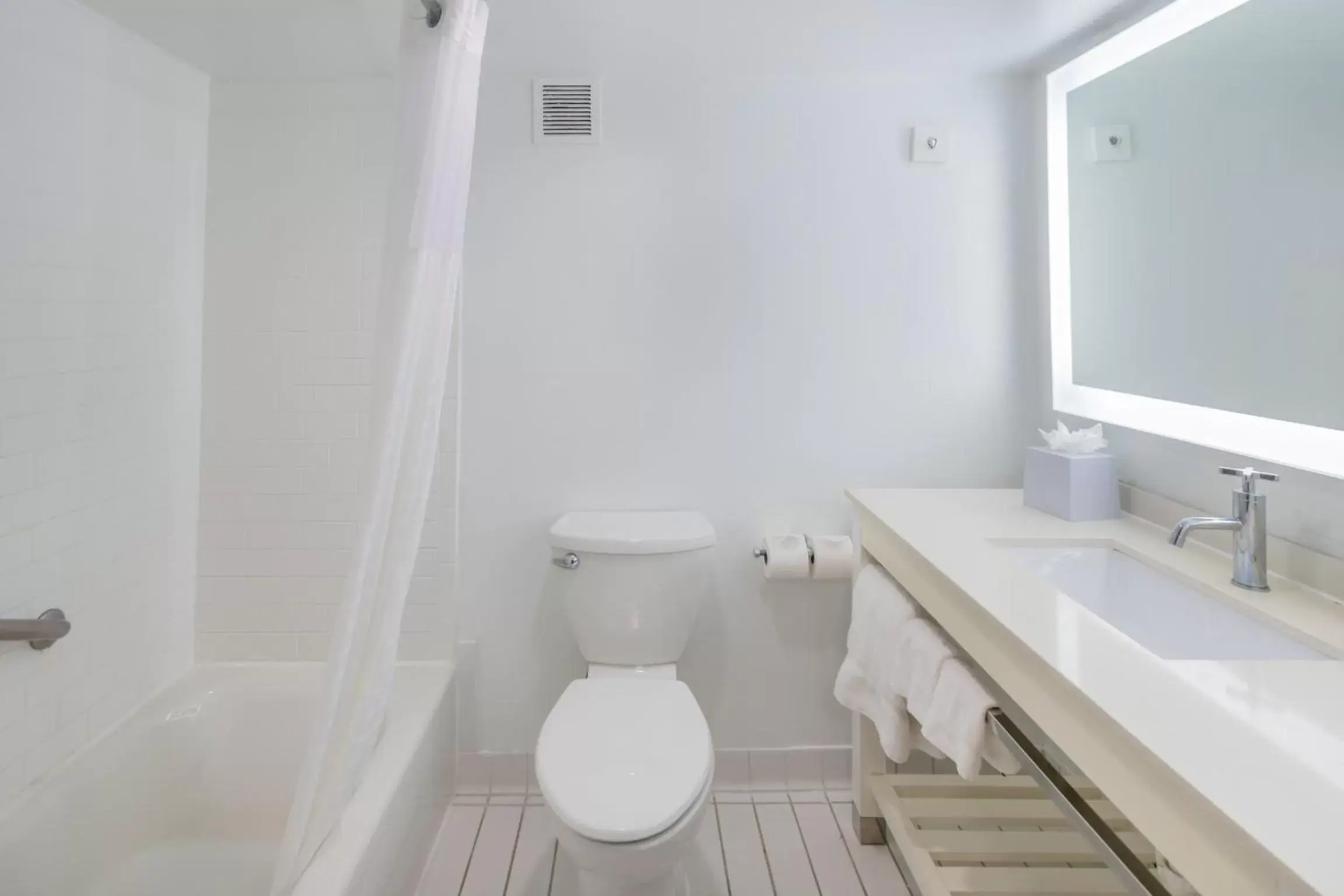 Accessible King Suite with Sofa Bed - Non Smoking in Clarion Pointe Galveston Seawall Accessible King Suite with Sofa Bed - Non Smoking in Clarion Pointe Galveston Seawall